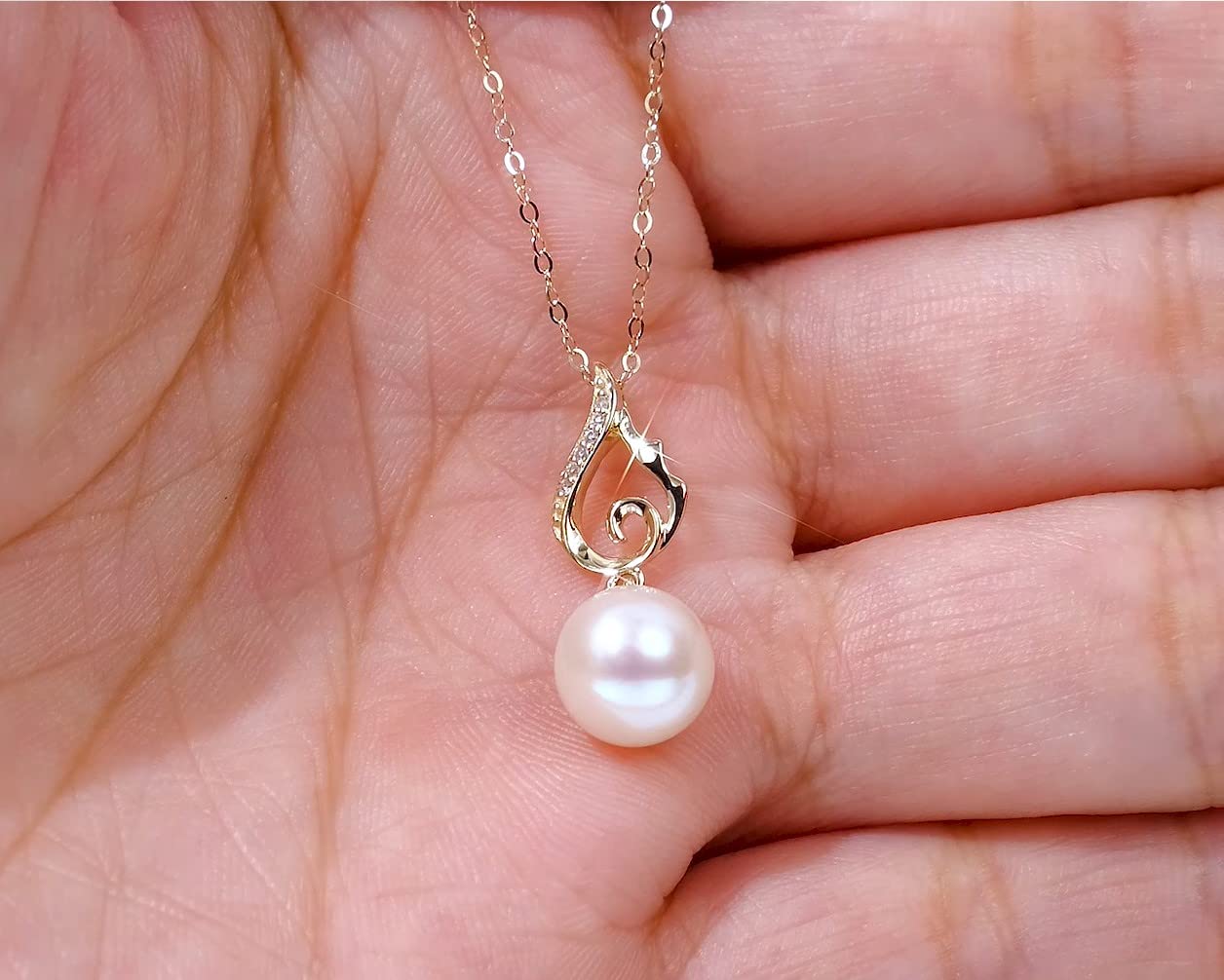 14K Gold Wing Pearl Pendant Necklace for Women - Elegant Fine Jewelry Gift for Her, Anniversary, Birthday, Valentine's Day Present for Wife, Girlfriend, Mom - 18