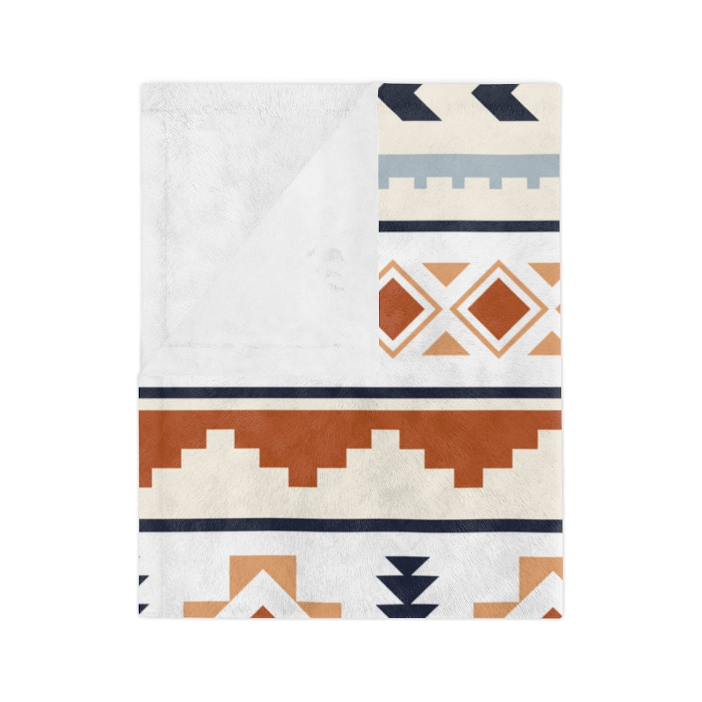 Dream Valley Velveteen Minky Throw Blanket - Ultra Soft Polyester Fleece Blanket for Nursery, Baby, Living Room & Couch - Perfect for Snuggling, Lounging & Home Decor (3 Sizes Available)