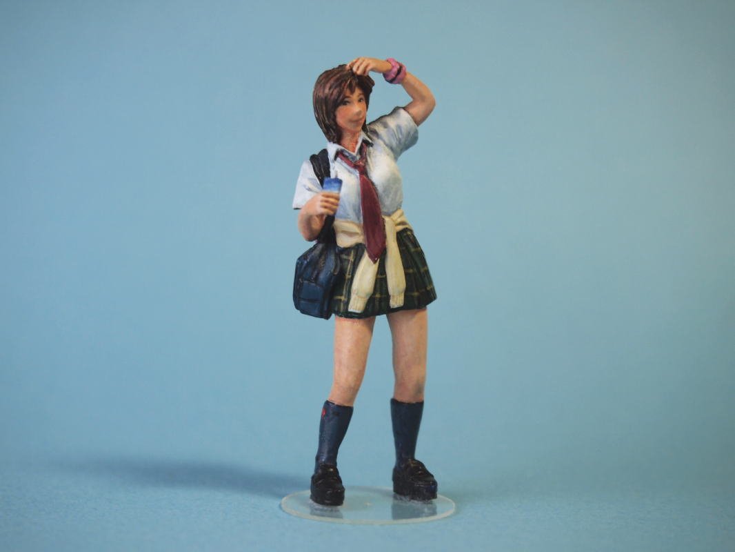 1/32 Scale School Girl Figure #2 - Anime Collectible, Miniature Model for Display, Diorama, and Role-Playing Scenes