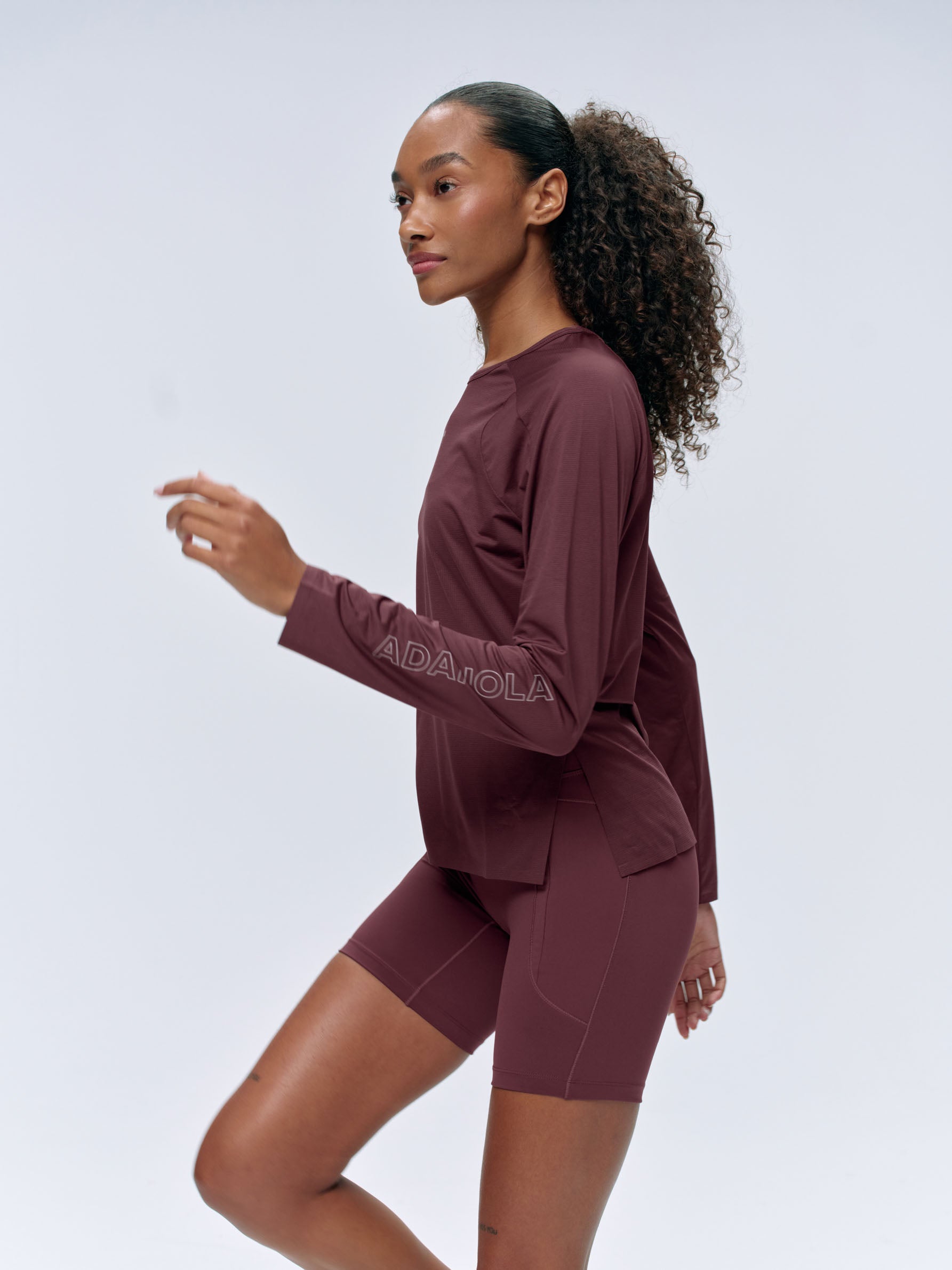 Lightweight Running Long Sleeve T-Shirt for Men & Women - Moisture Wicking Athletic Shirt in Burgundy - Perfect for Jogging, Gym Workouts & Outdoor Activities