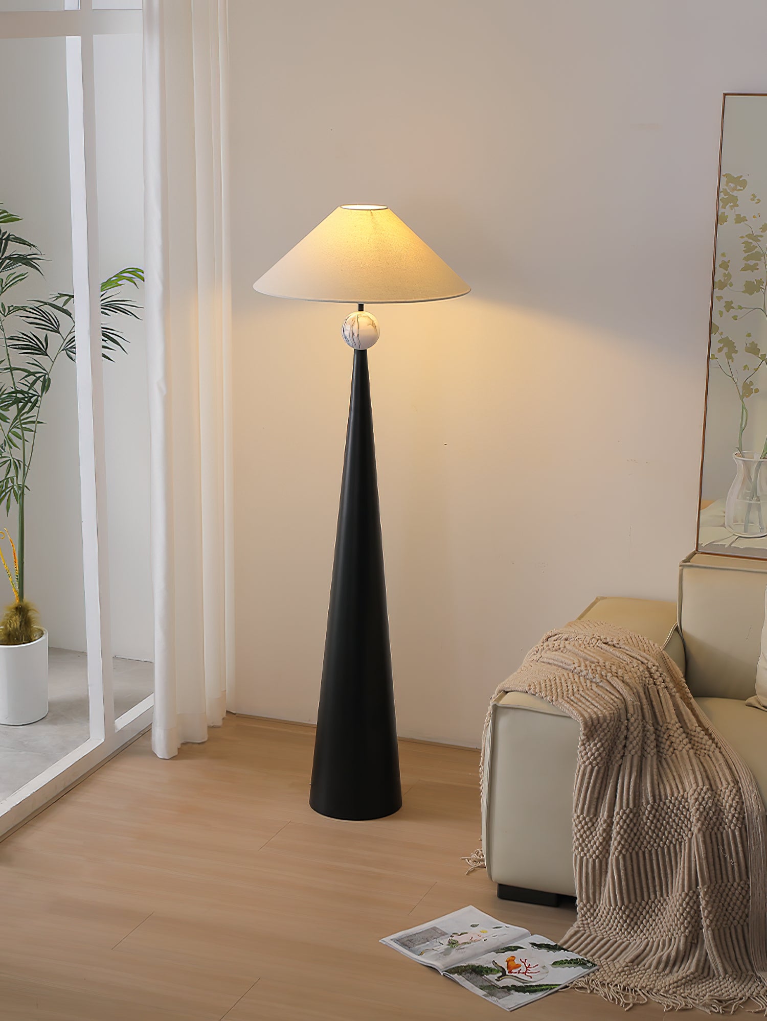 Modern Innes Floor Lamp - Adjustable Height LED Standing Light for Living Room, Bedroom & Office - Warm White & Cool White Dimmable Lighting with Remote Control - Perfect for Reading, Relaxing & Home Decor