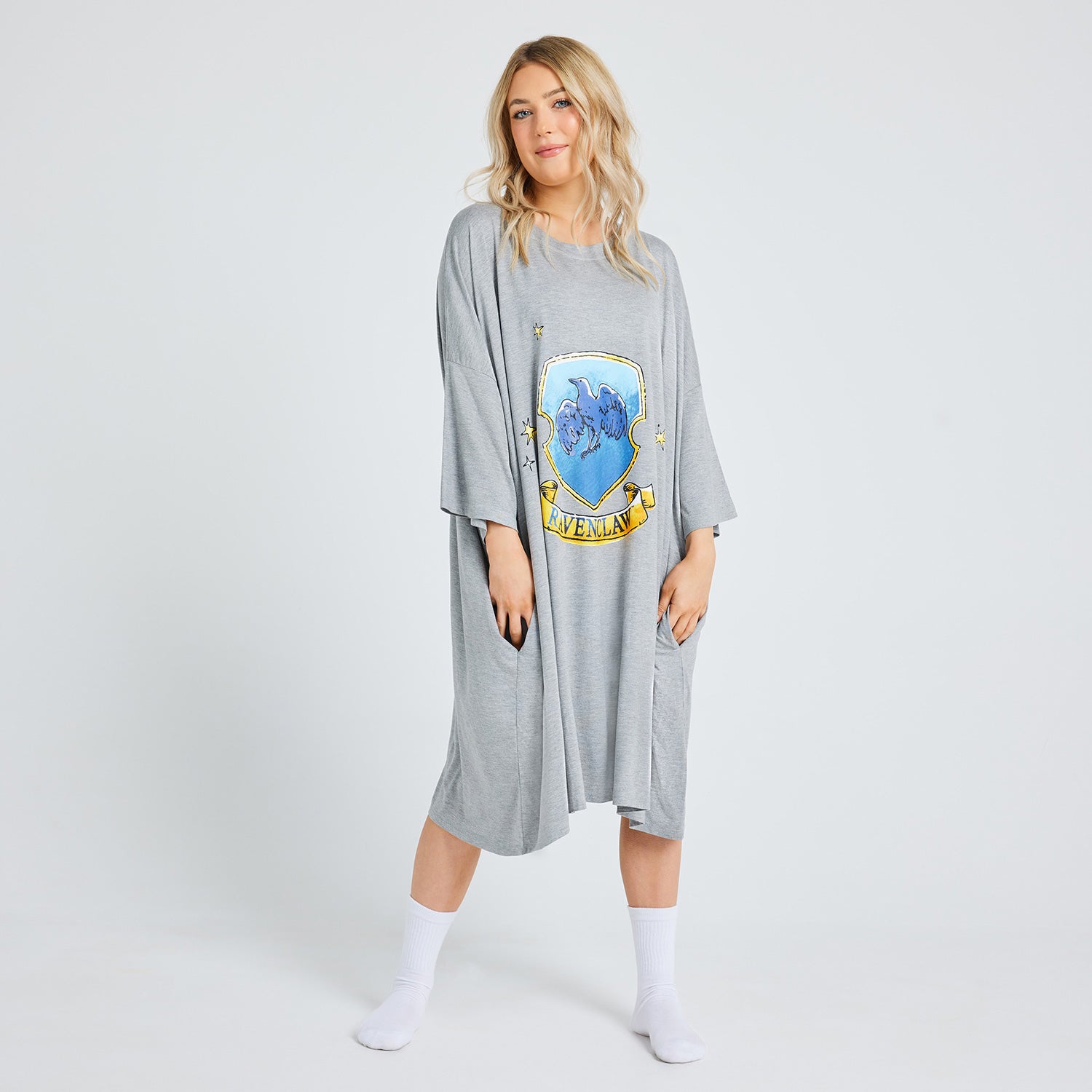 Harry Potter Ravenclaw House Merchandise - Official Hogwarts Collectibles for Fans | Perfect for Cosplay, Gifts, and Home Decor