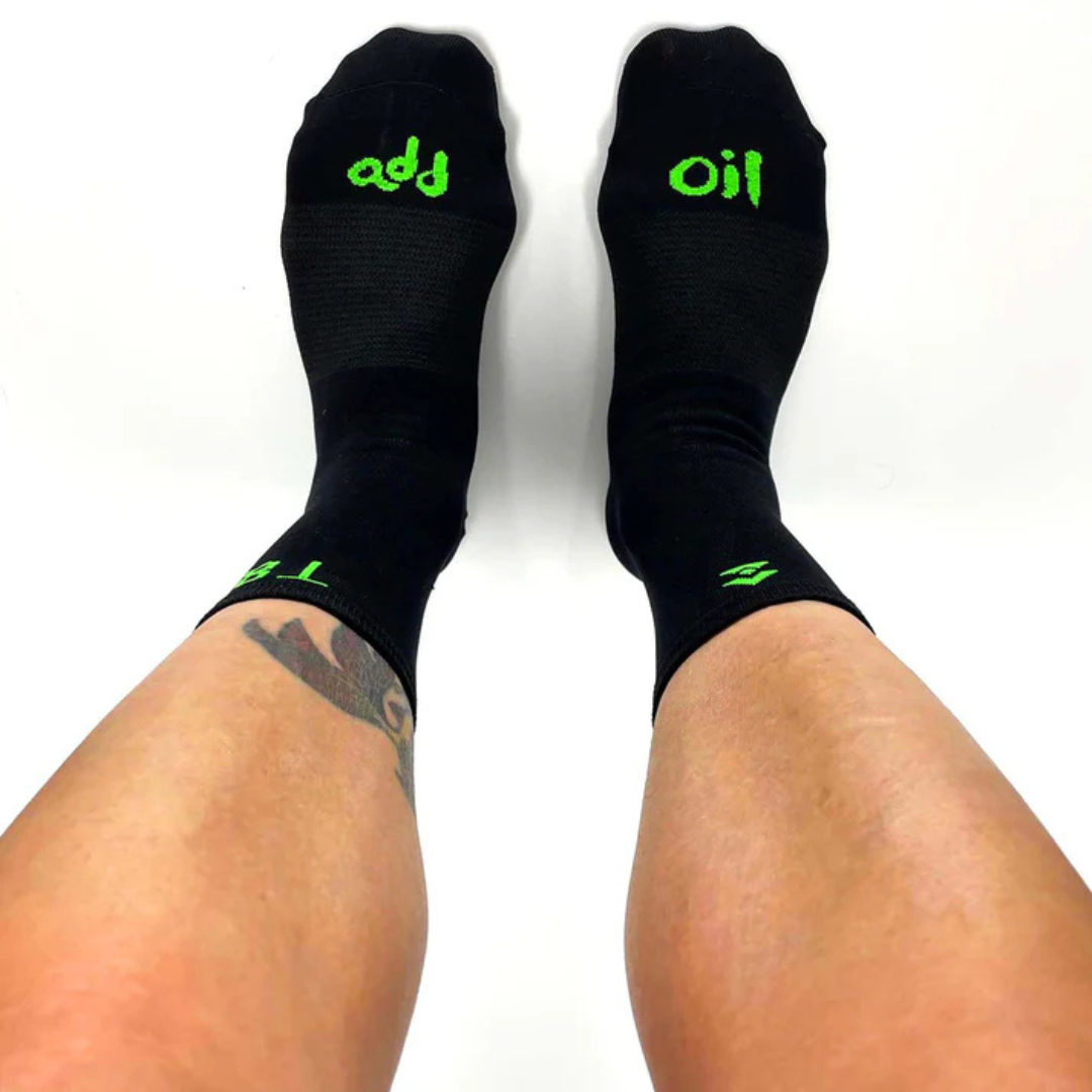 Breathable T8 Unisex Air Socks - Lightweight & Moisture-Wicking for Running, Hiking & Everyday Comfort