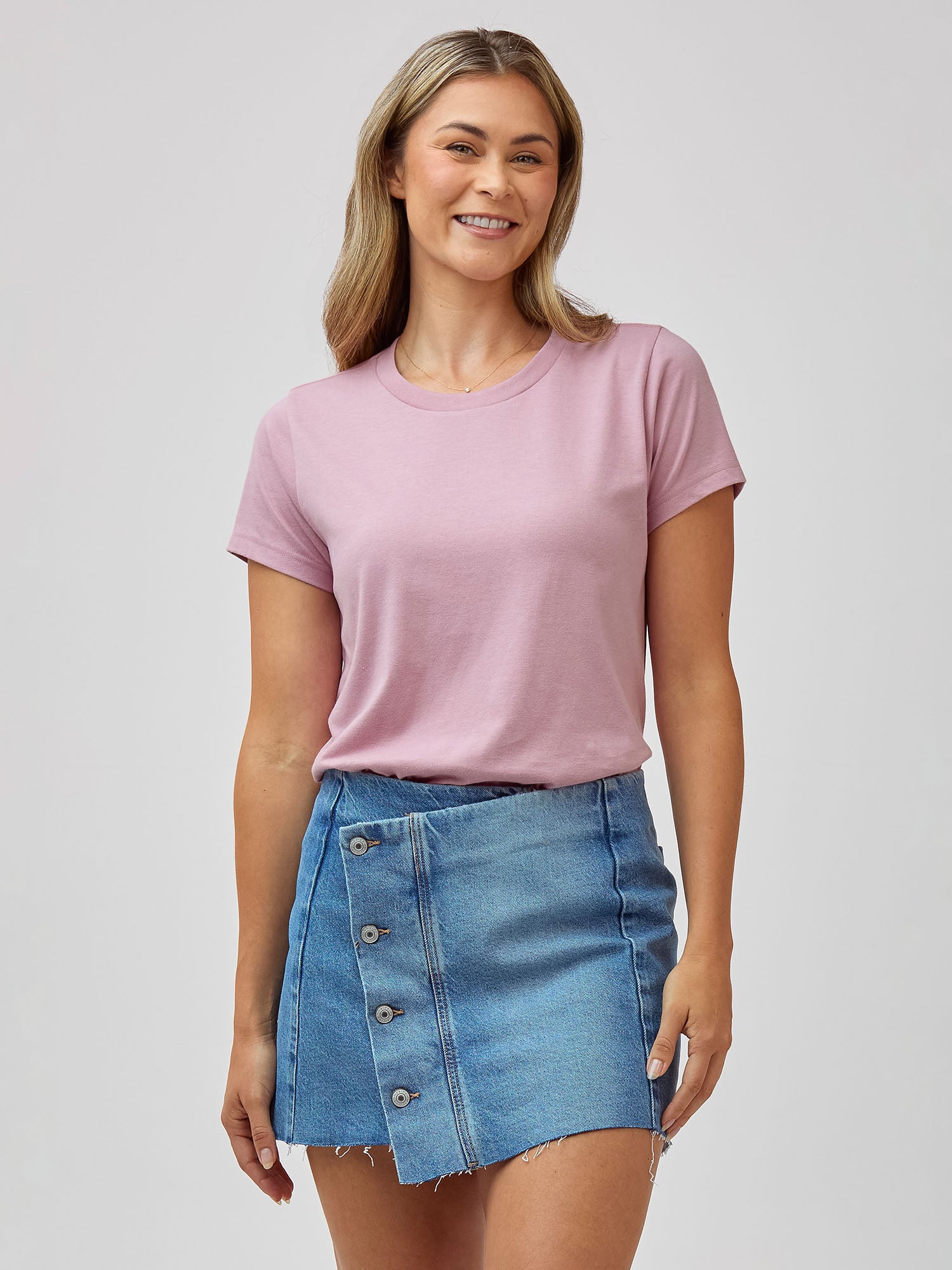 Women's Soft Chalk Pink Crew Neck T-Shirt - Comfortable Casual Basic Tee for Everyday Wear, Workout & Layering