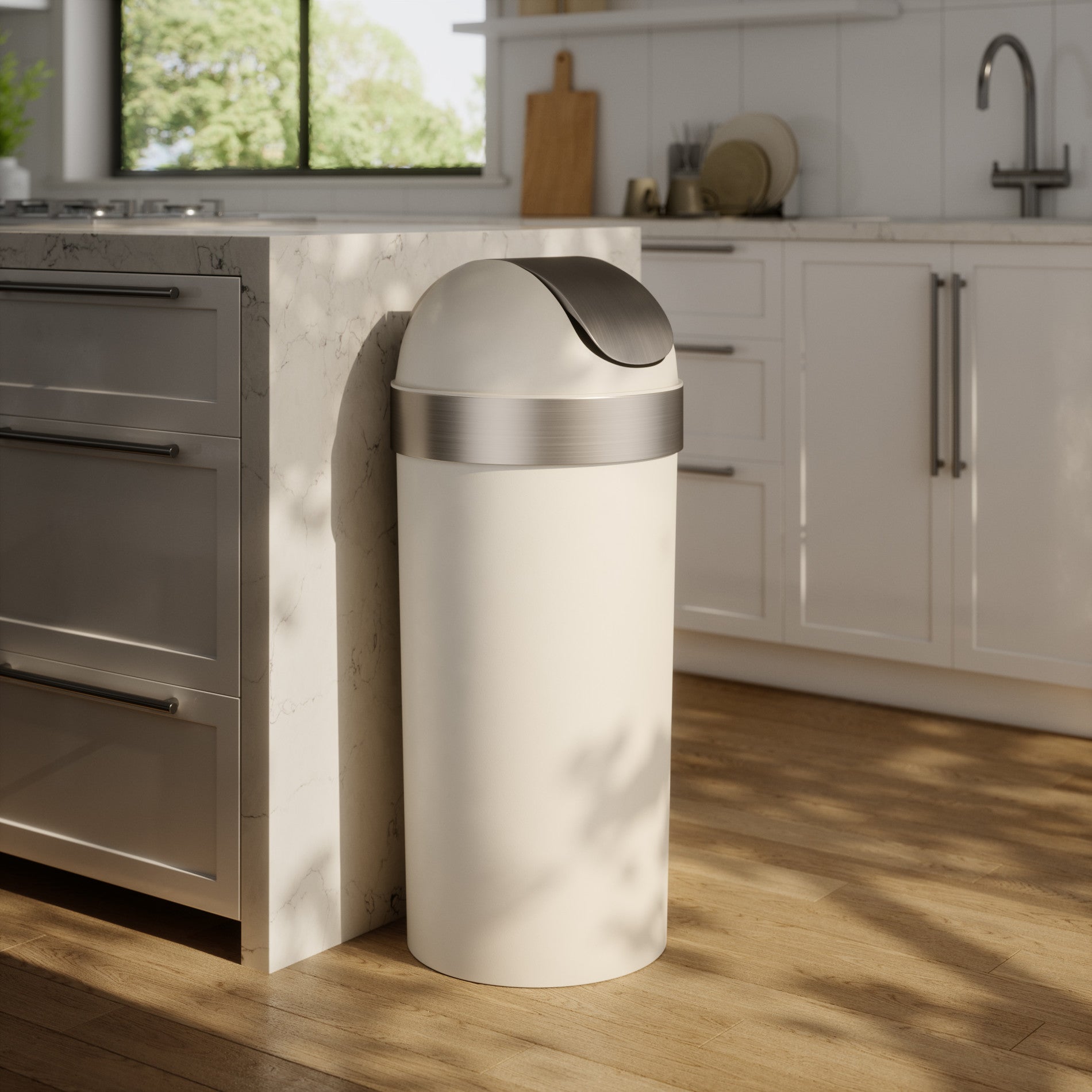 13 Gallon Venti Trash Can with Lid - Heavy Duty Stainless Steel Kitchen Garbage Bin for Home, Office & Outdoor Use
