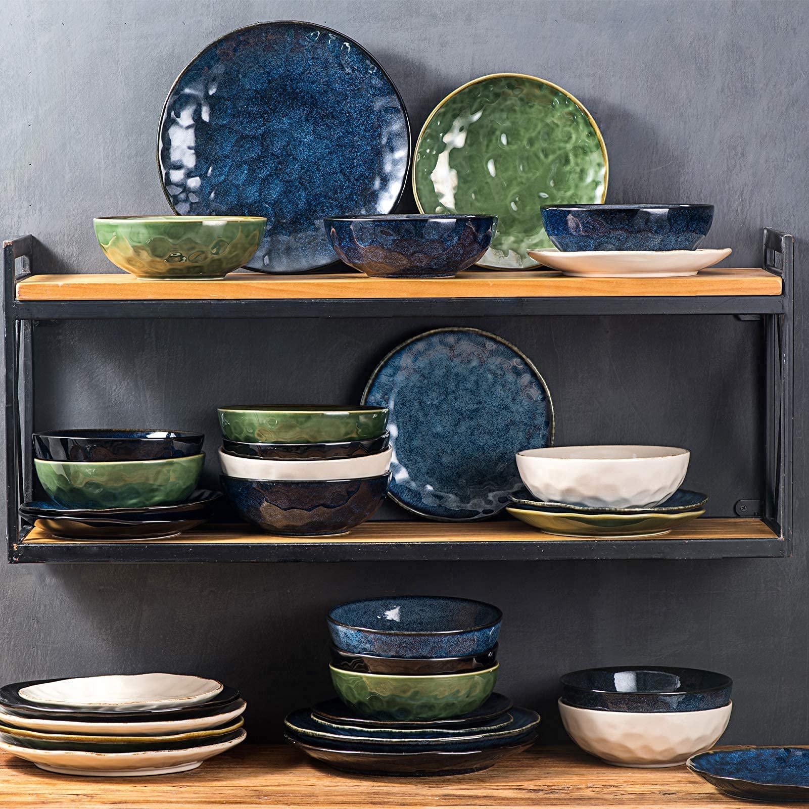 Vicrays 18-Piece Ceramic Dinnerware Set - Fluted Dinner Plates, Salad Plates & Bowls - Microwave, Oven & Dishwasher Safe - Scratch Resistant - Perfect for Home, Party & Restaurant Use (Blue) - Elegant Table Setting for Everyday Meals & Special Occasions