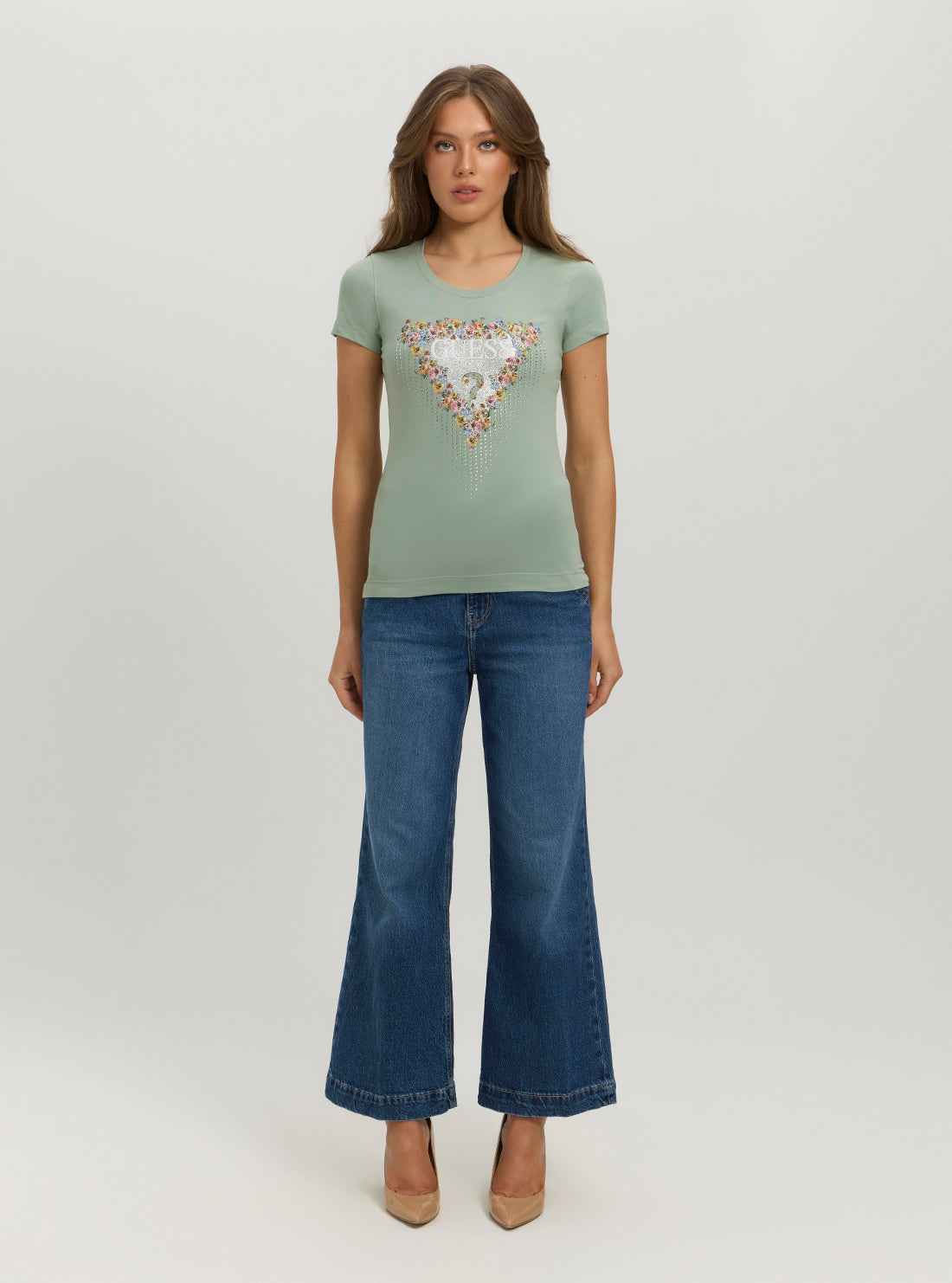 Eco-Friendly Green Logo Bouquet T-Shirt for Men & Women - Sustainable Cotton Tee for Casual Wear, Outdoor Activities, and Environmental Awareness