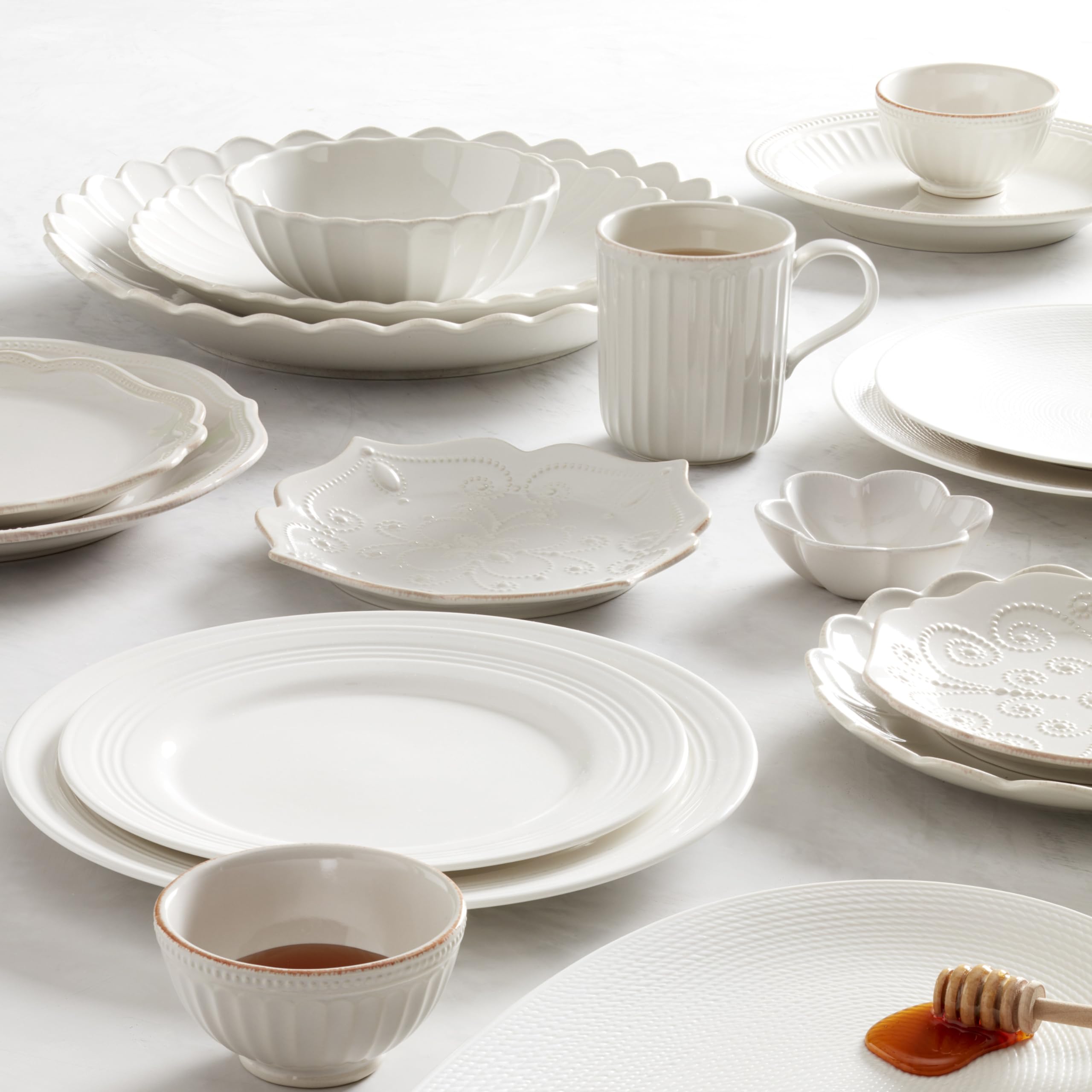 Lenox French Perle 12-Piece Dinnerware Set - Elegant White Porcelain Tableware with Accent Plates for Formal Dining, Wedding Registry & Holiday Entertaining