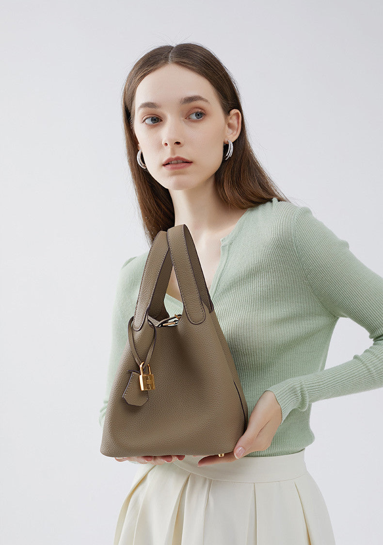 Stylish Genuine Leather Bucket Bag for Women - Trendy Crossbody Shoulder Handbag - Perfect for Work, Travel & Everyday Use