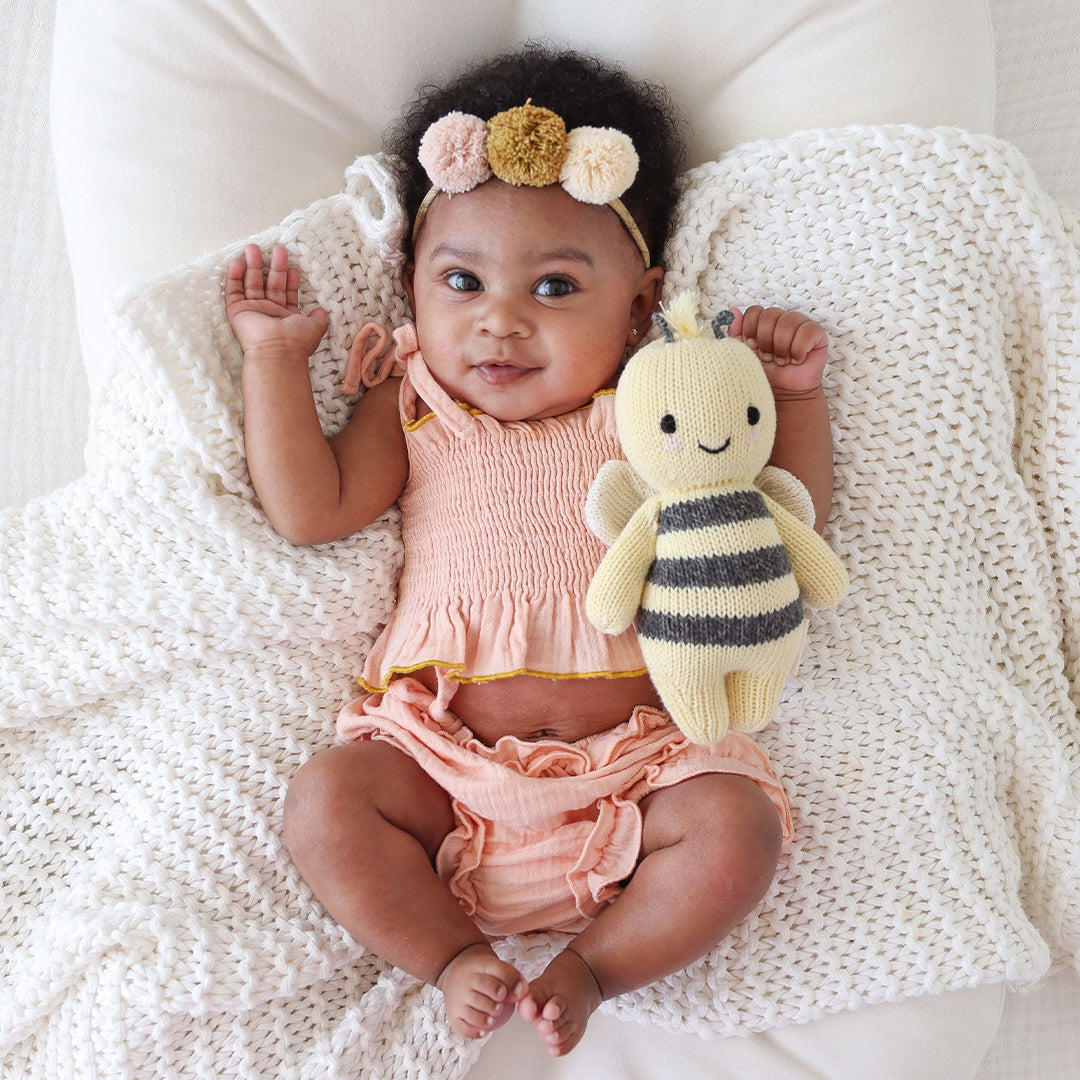 Cuddle Kind Baby Bee Plush Toy - Soft & Huggable Stuffed Animal for Kids, Perfect for Cuddling, Gifts & Nursery Decor - Ideal for Bedtime, Playtime & Comfort