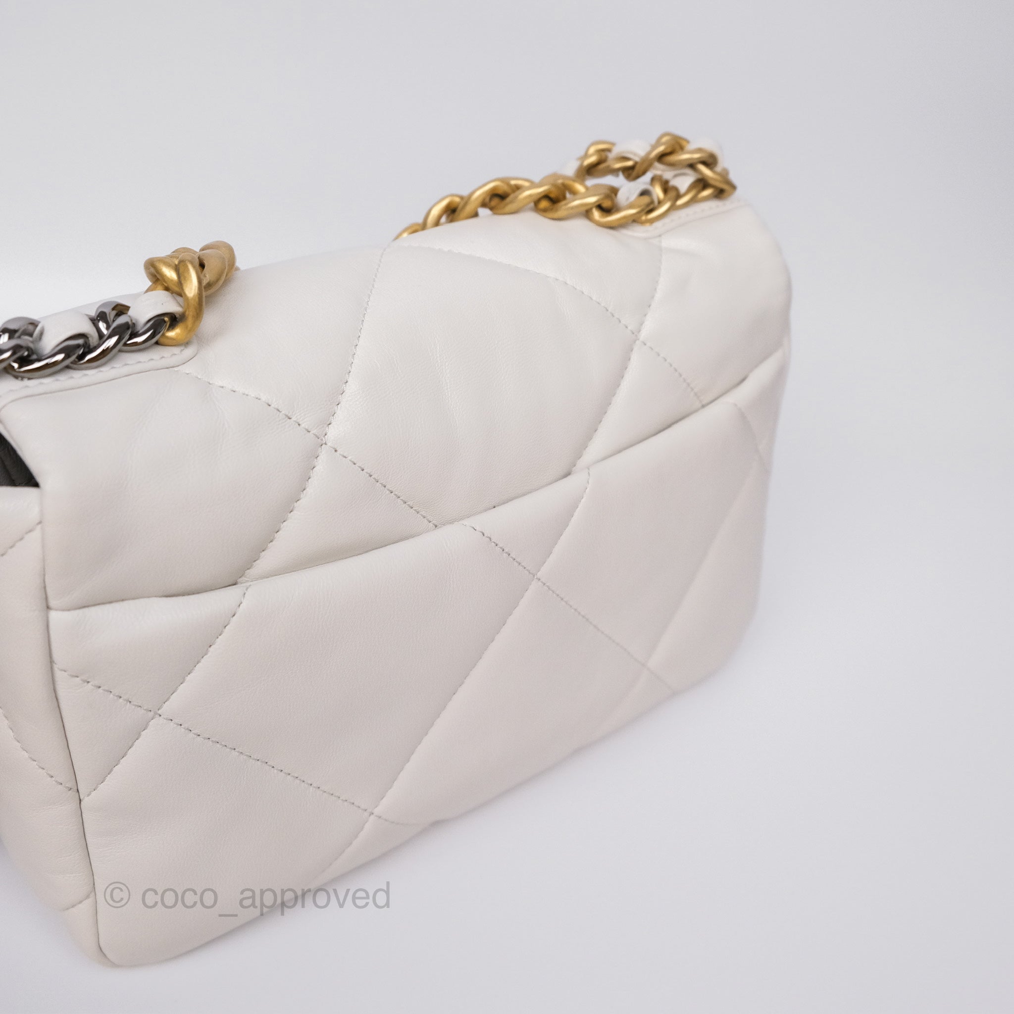 Chanel 19 Small White Leather Flap Bag with Mixed Gold & Silver Hardware - Perfect for Everyday Luxury & Special Occasions