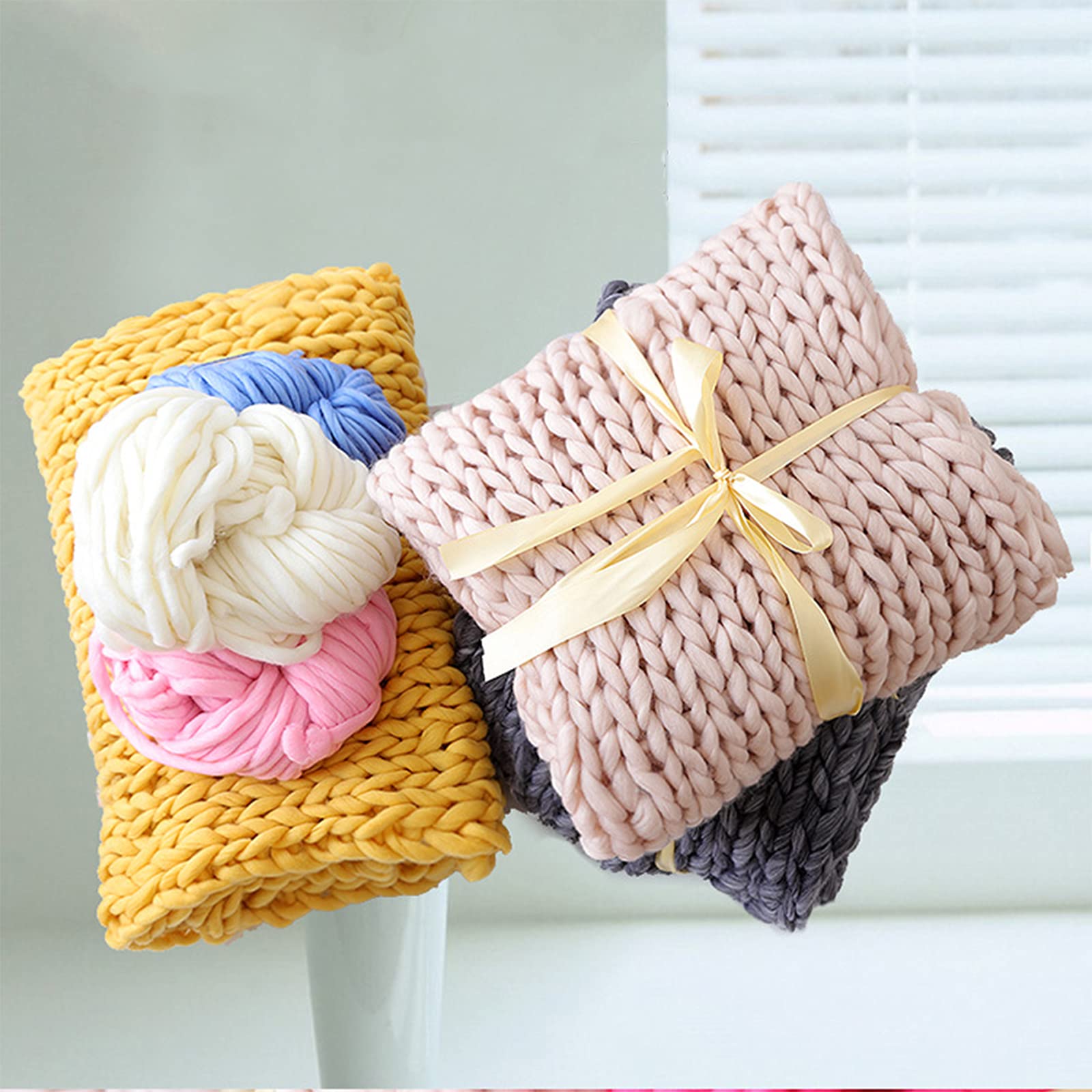 Chunky Knitted Blanket - Extra Large Soft Cozy Throw Blanket for Couch, Bed & Sofa | Home Decor Gift Idea in Beige | Perfect for Snuggling, Lounging & Winter Warmth