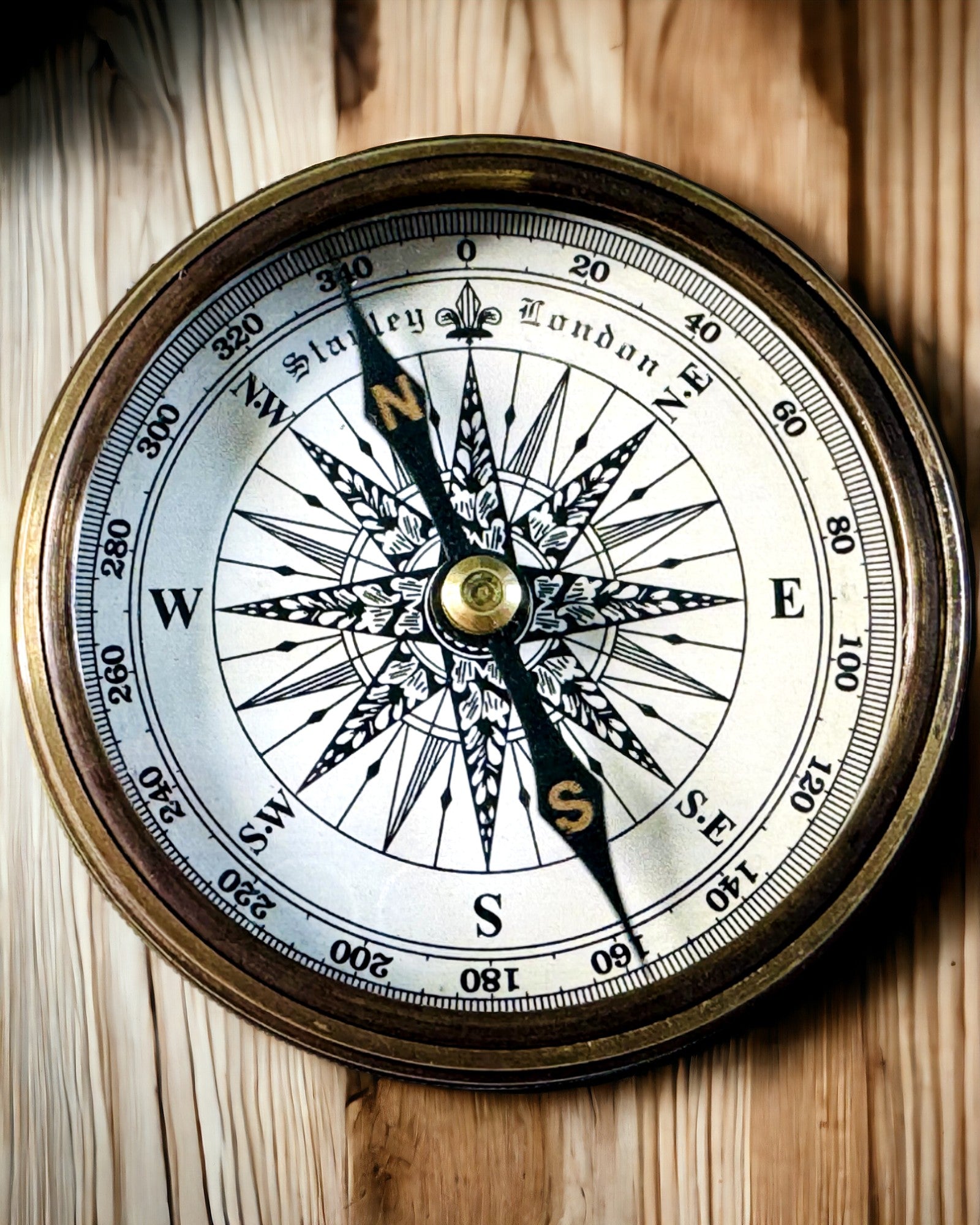 Personalized Stanley Marine London Sailing Compass - 2 Variants for Navigation & Boating - Perfect for Sailboats, Yachts & Marine Adventures