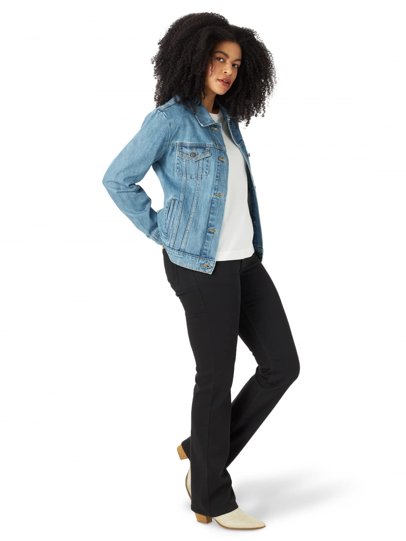 Wrangler Women's Memory Maker Jacket - Lightweight Denim Jacket for Casual Wear, Outdoor Adventures & Travel | Comfortable & Stylish Western Fashion