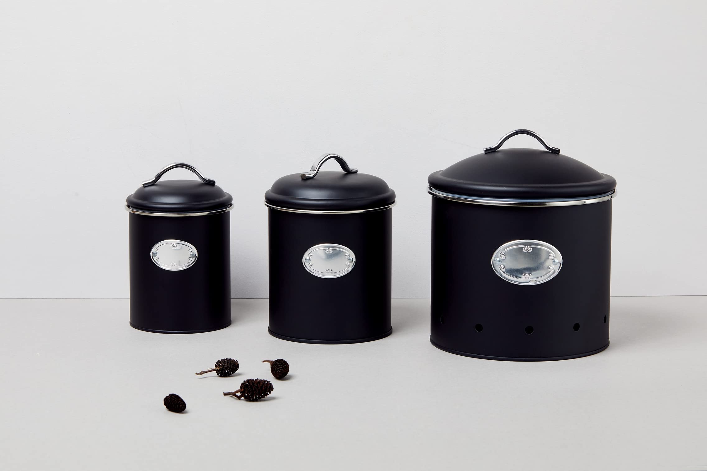 WENKO Airtight Storage Containers Set of 3 - Metal Food Storage Boxes with Lids for Onion, Garlic & Potato (3 Sizes, Black Lacquered) - Perfect for Kitchen Pantry Organization & Fresh Food Preservation