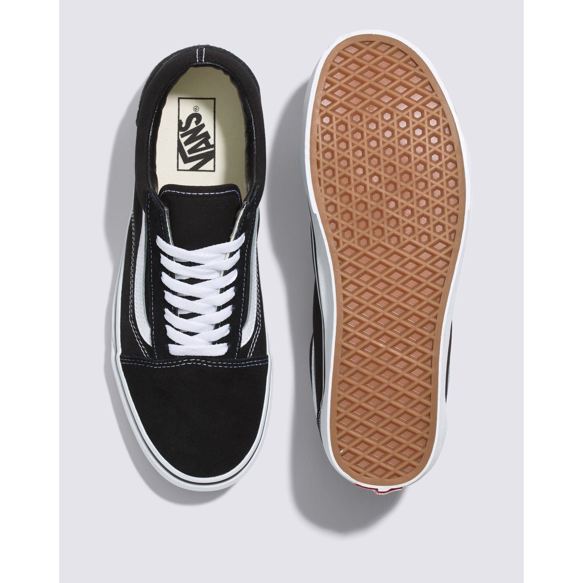 Vans Old Skool Classic Skate Shoes for Men & Women | Authentic Canvas & Suede Sneakers | Casual, Streetwear & Skateboarding Style | Perfect for Everyday Wear, Urban Fashion & Skate Sessions