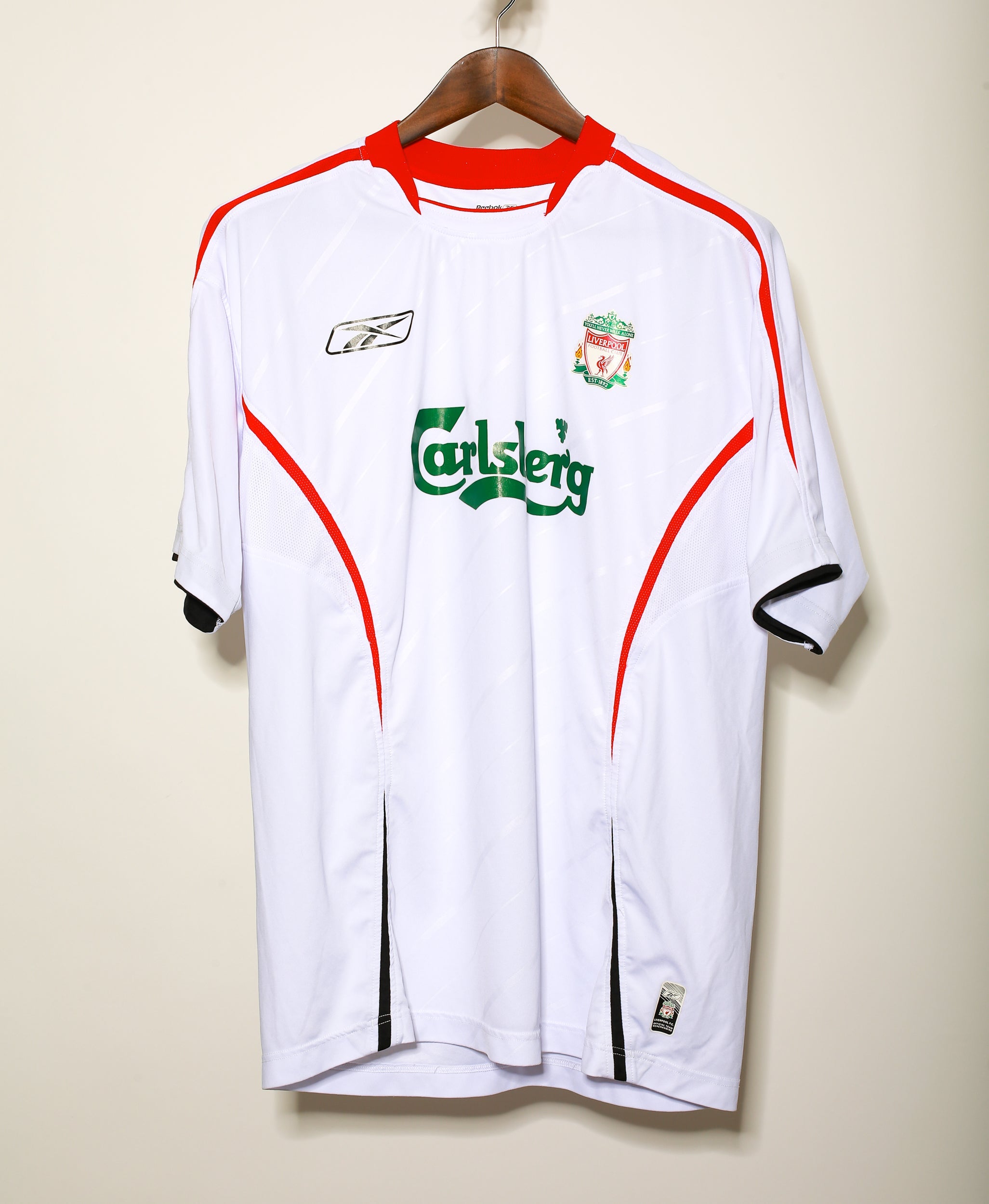 2005-06 Liverpool FC Steven Gerrard Home Jersey Size XL - Authentic Football Shirt for Fans & Collectors - Perfect for Match Days, Cosplay & Sports Memorabilia Display