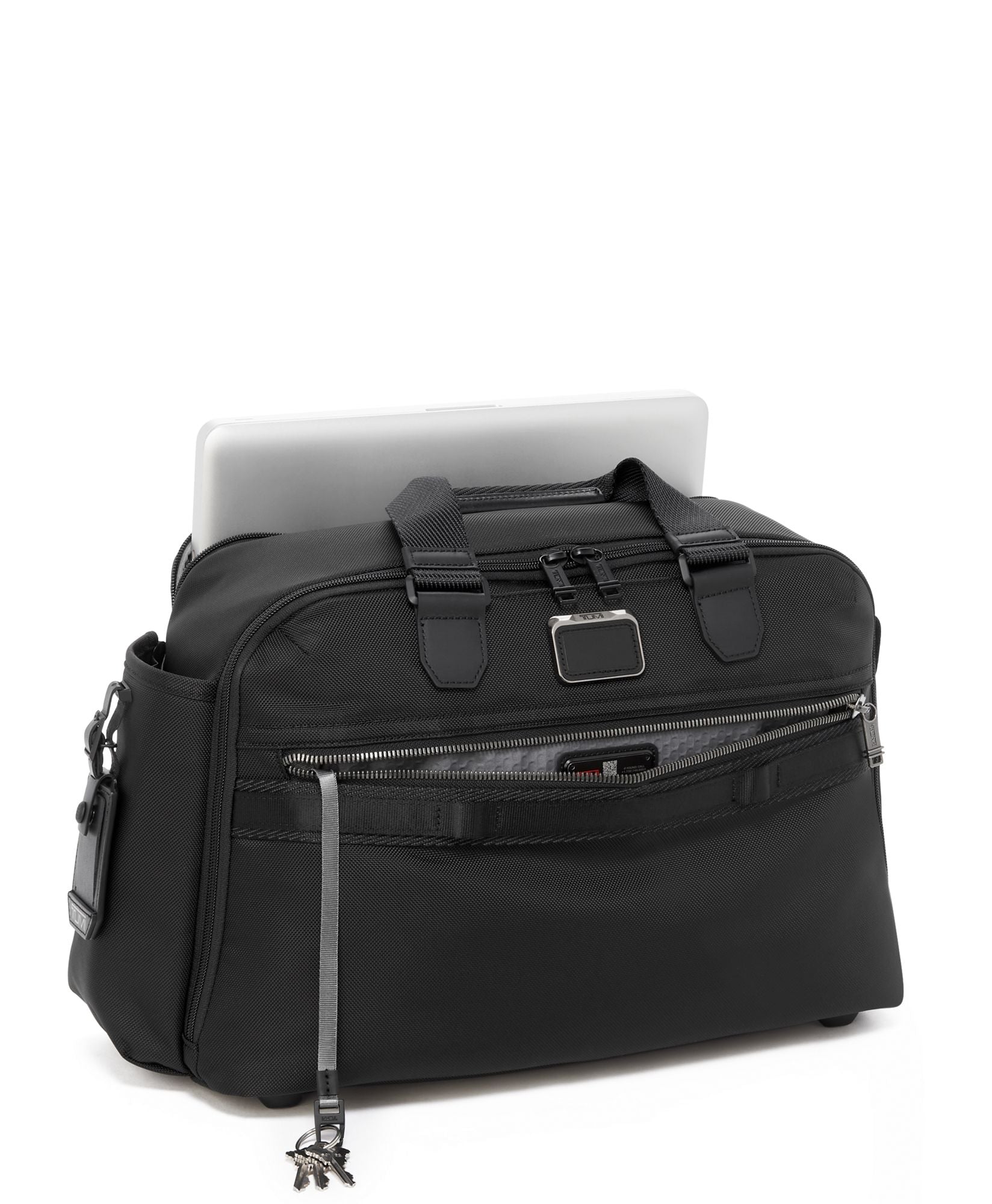 Tumi Fleet Day Duffel Bag - Premium Travel Duffel for Men & Women - Water-Resistant Carry-On Luggage - Perfect for Gym, Work, Weekend Getaways & Business Trips