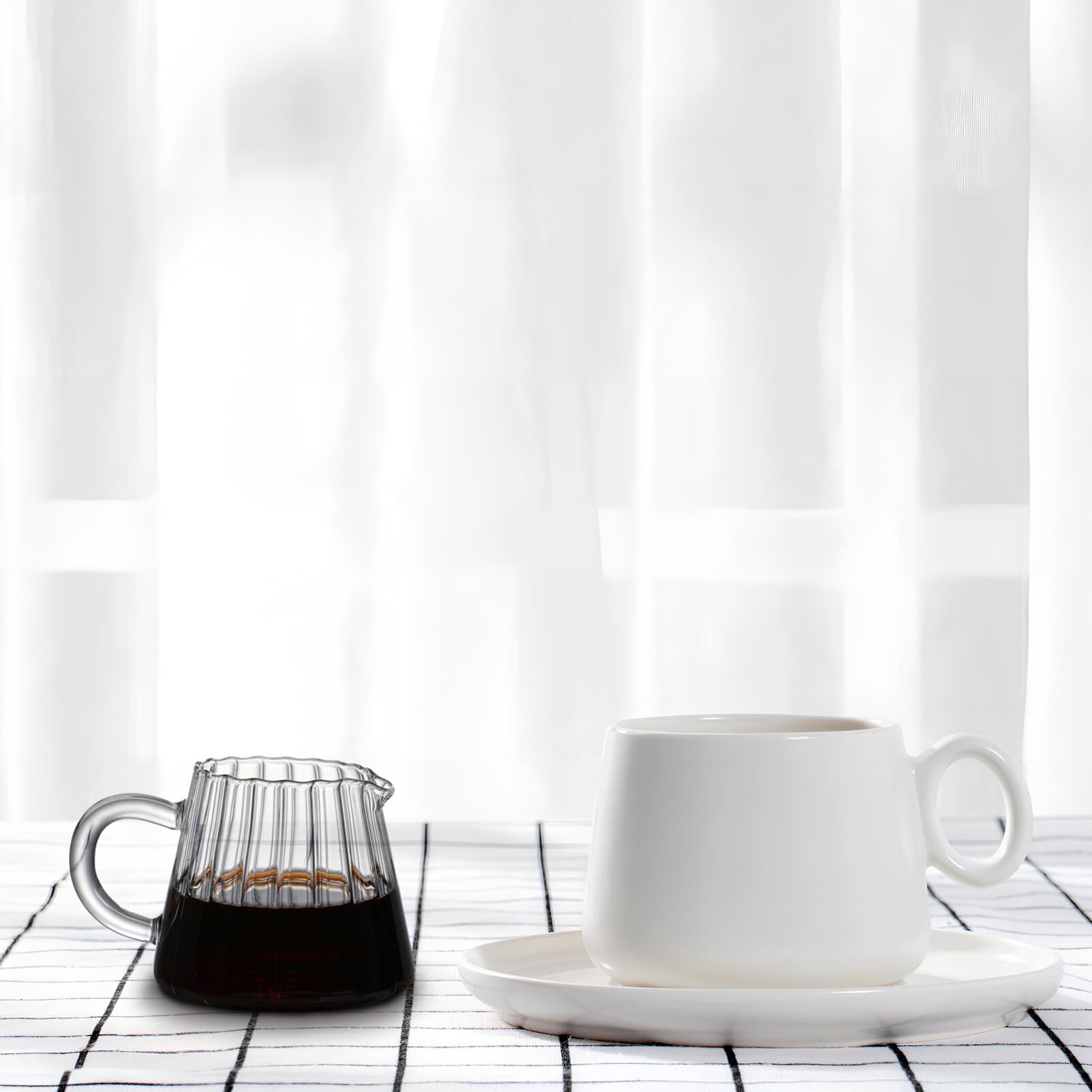 Elegant Glass Pitcher - 200ml Creamer Jug for Coffee, Tea, Milk Frothing - Perfect for Home, Cafe & Restaurant Use