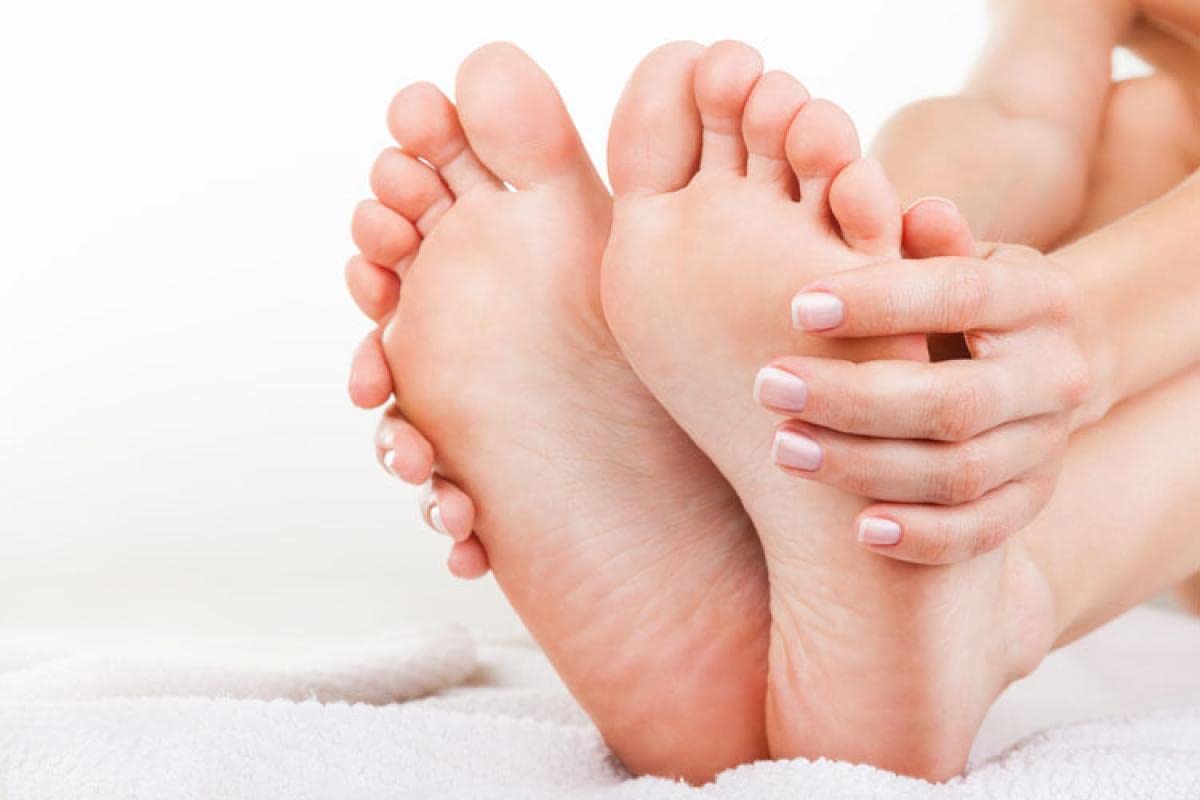 Premium Foot Pedicure Brush & Pumice Stone Set - Exfoliating Scrubber for Dead Skin Removal - Pedicure Tool Kit for Soft Smooth Feet - Ideal for Home Spa, Salon & Travel Care (Pack of 1)