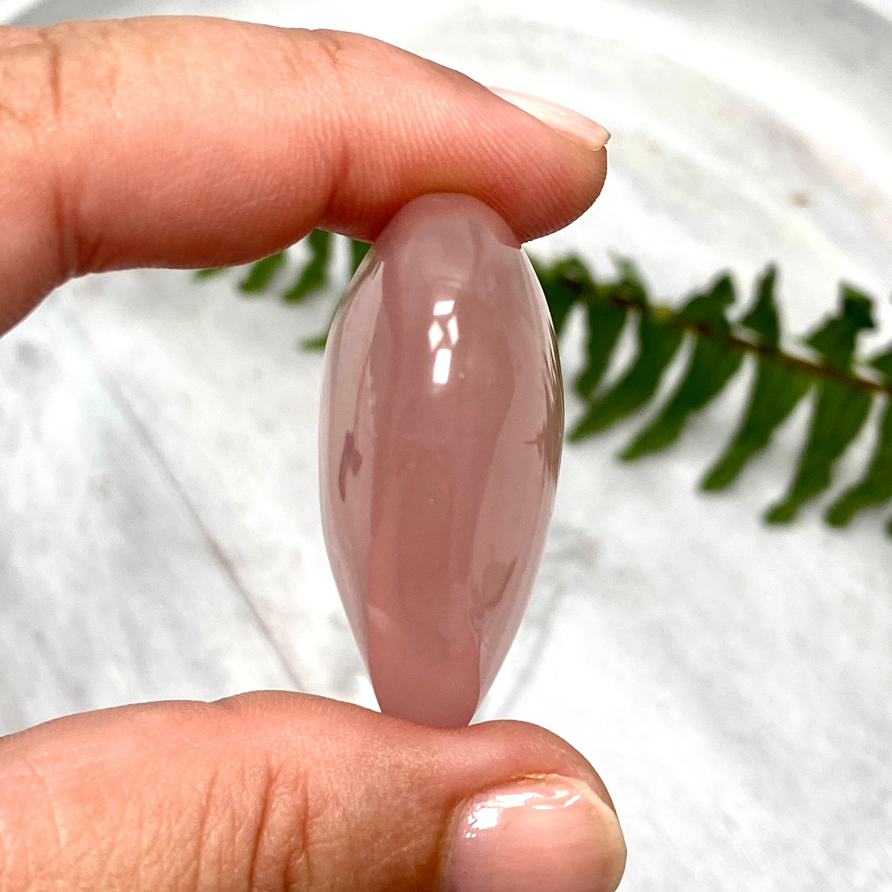 Rose Quartz Heart RQH 04 - Natural Healing Crystal for Love & Harmony - Perfect for Meditation, Home Decor & Gifts