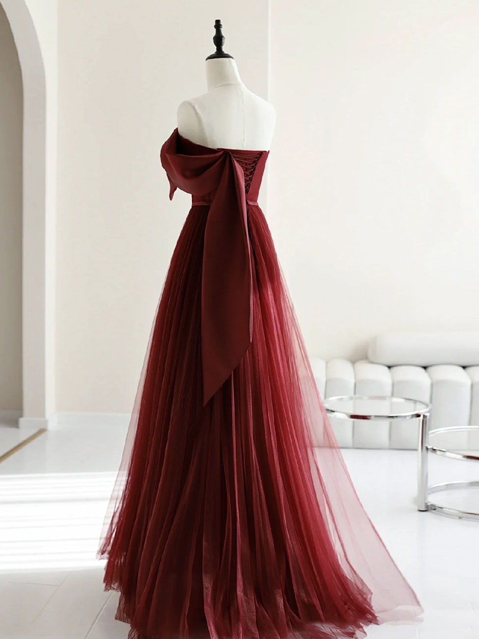 Elegant A-Line Burgundy Tulle Dress for Women - Perfect for Weddings, Prom & Special Occasions