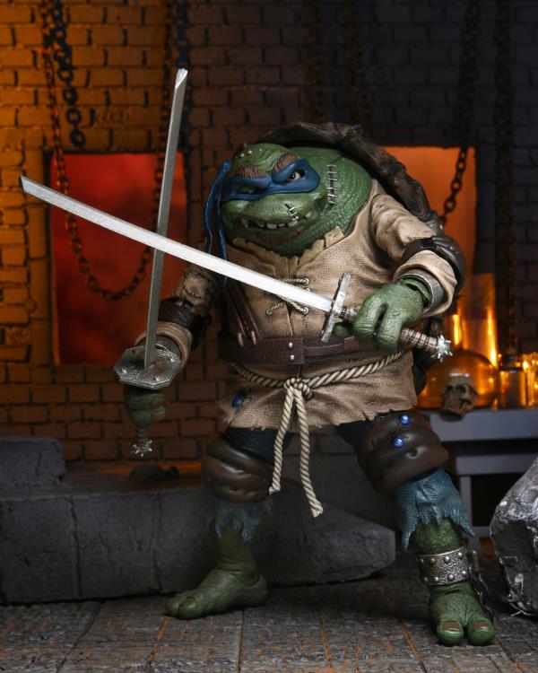 NECA Ultimate Leonardo as The Hunchback - Universal Monsters x Teenage Mutant Ninja Turtles Action Figure - Collectible Toy for TMNT Fans & Monster Movie Lovers (Display, Cosplay, Gift)
