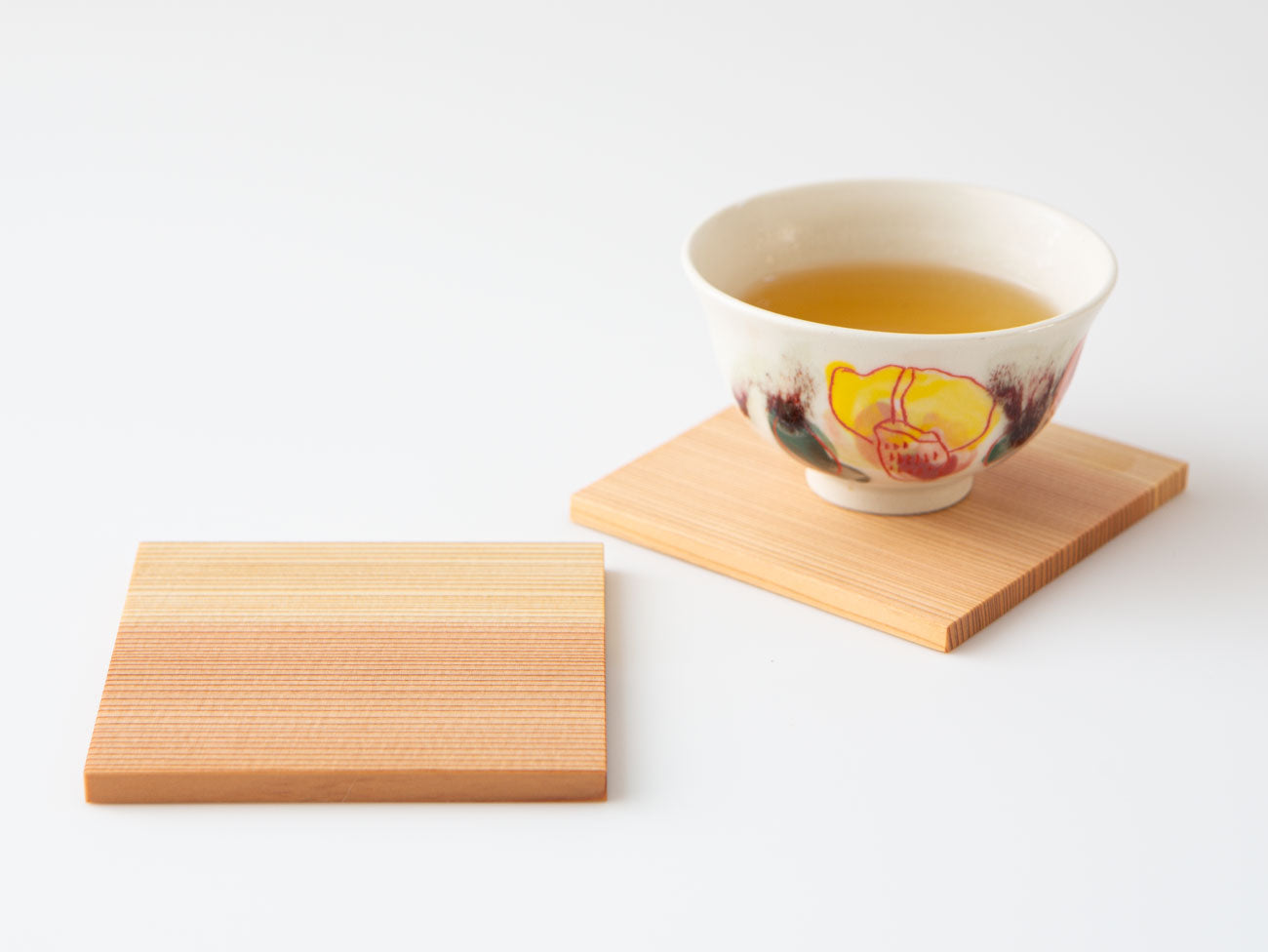 Premium White Cedar Wood Coasters Set of 2 - Natural Wood Drink Coasters for Hot & Cold Beverages - Perfect for Coffee Tables, Bars, and Home Decor