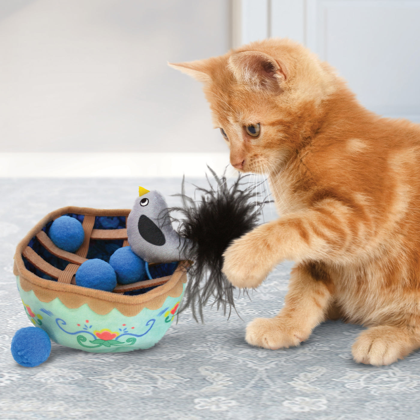 KONG Cat Puzzlements Pie - Interactive Cat Treat Puzzle Toy for Indoor Cats - Fun Mental Stimulation & Slow Feeding Game for Kittens & Adult Cats - Perfect for Boredom Relief & Playtime Enrichment