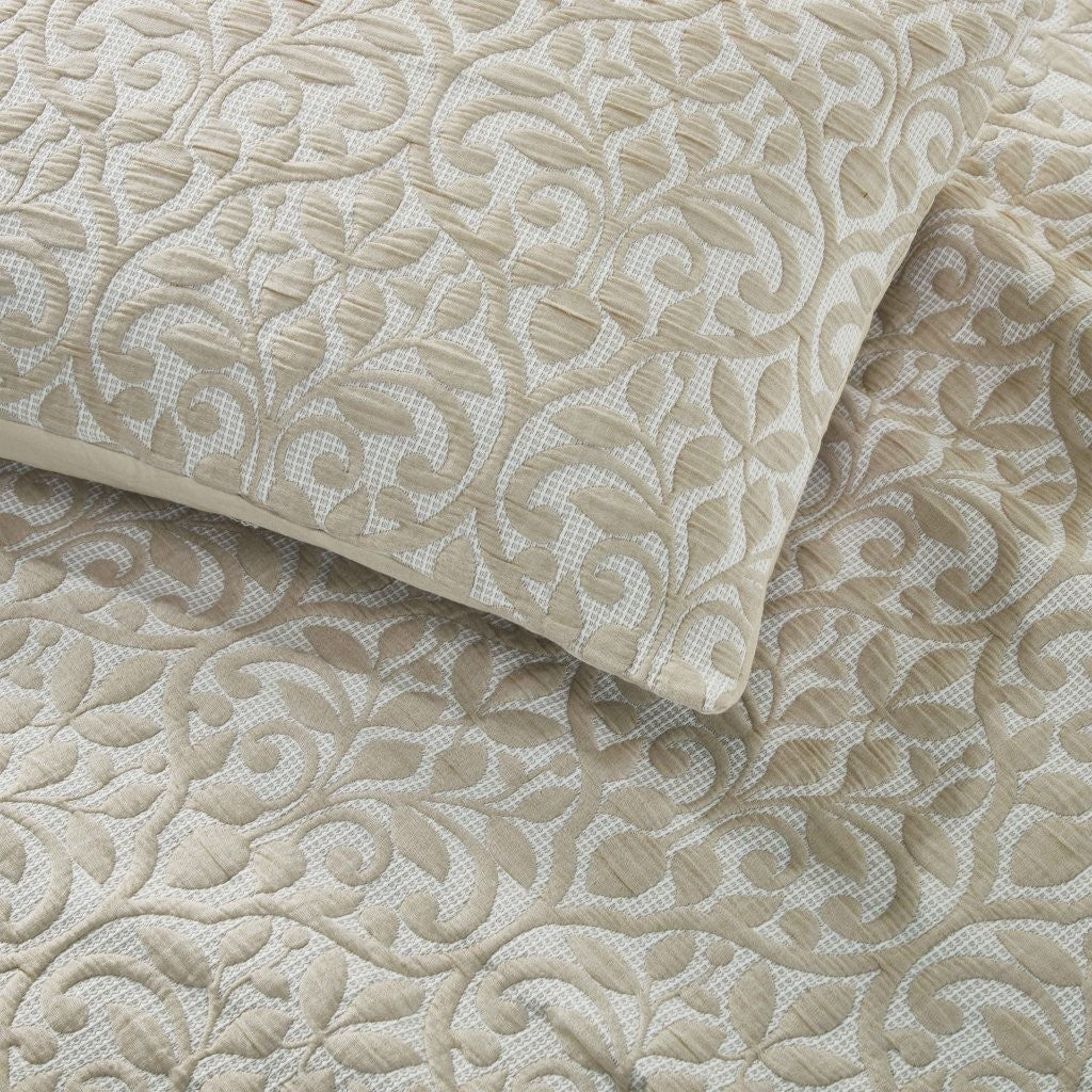 Premium Vineyard Cotton Blend Medium Weight Matelasse Woven Coverlet - Soft Bedspread for All Seasons | Perfect for Guest Rooms, Master Bedrooms & Cozy Home Decor
