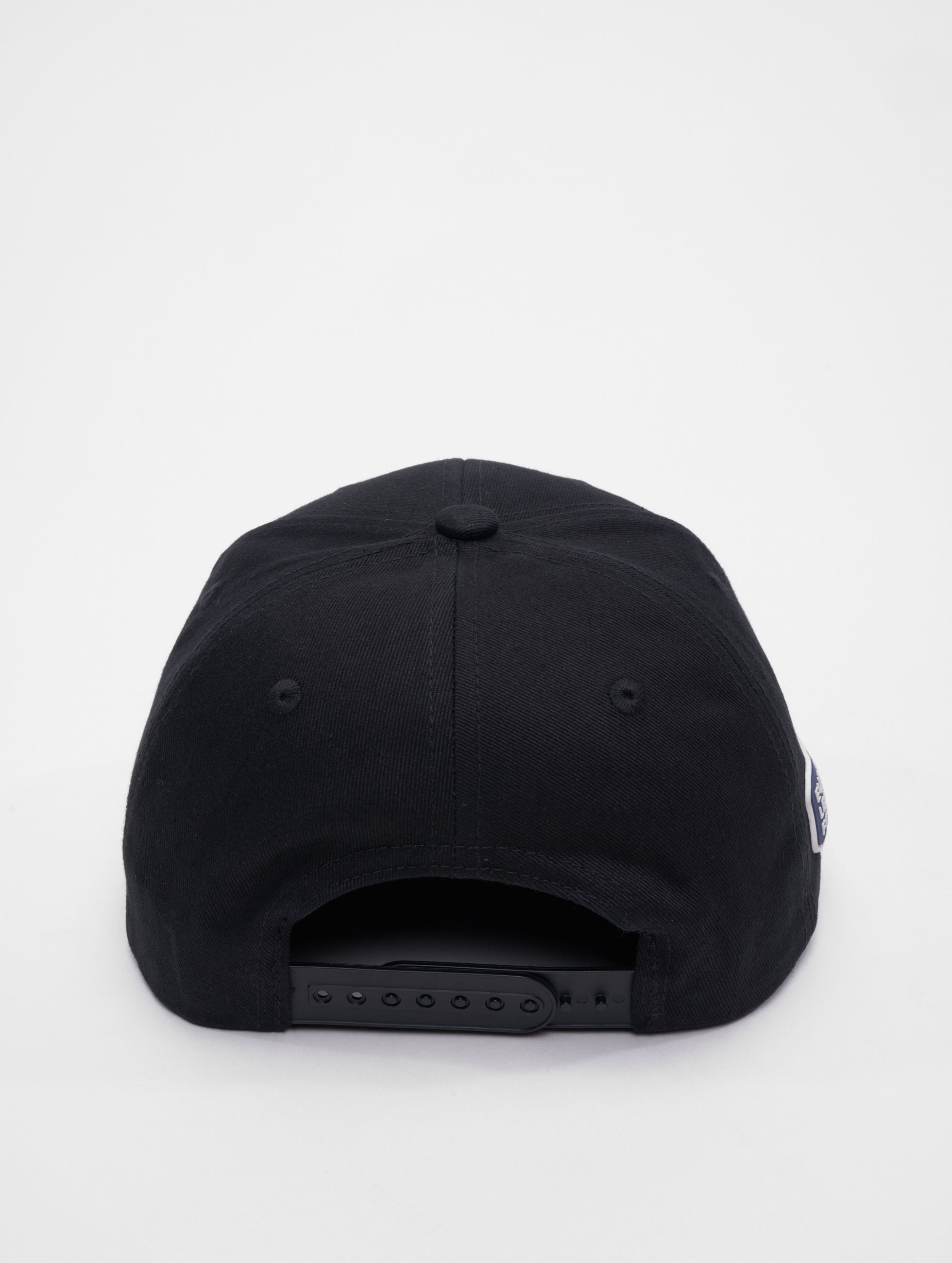 Raiders Tirol Contrast Snapback Cap - Stylish Adjustable Baseball Hat for Men & Women - Perfect for Sports, Casual Wear & Outdoor Activities
