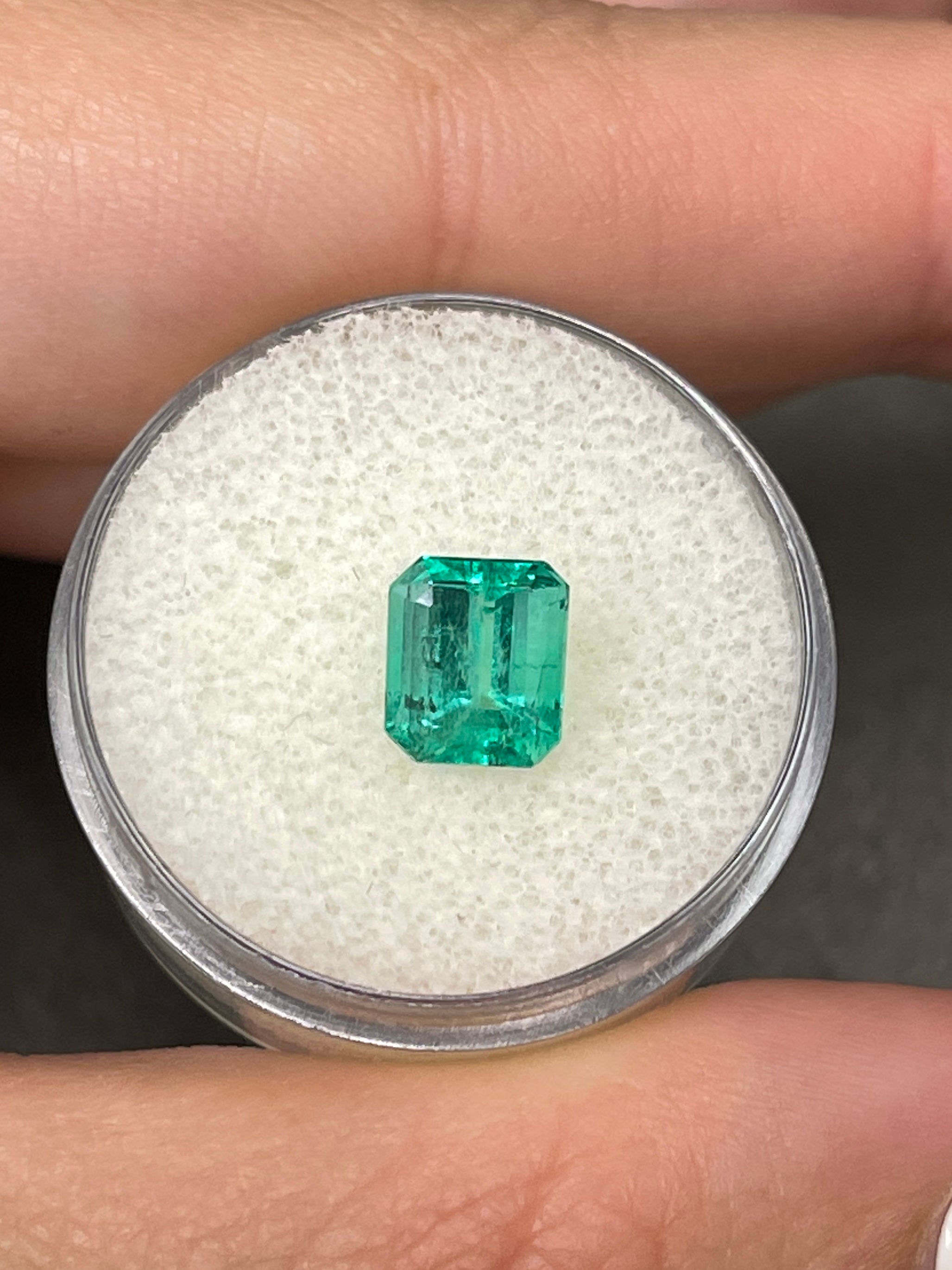 1.69 Carat Natural Colombian Emerald Loose Gemstone - Bright Bluish Green Emerald Cut for Jewelry Making, Engagement Rings & Fine Collections
