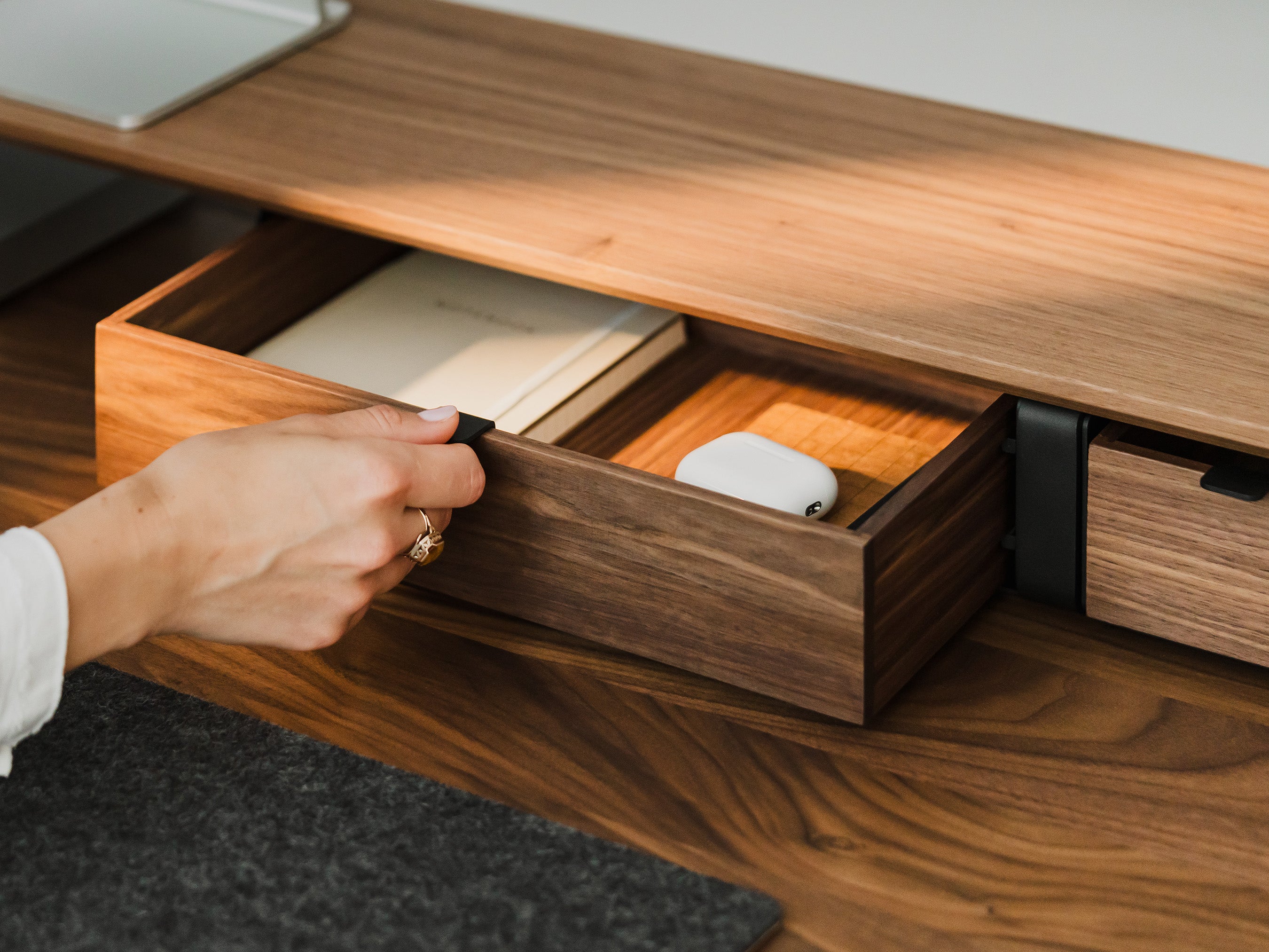 Large Modular Drawer Organizer - Expandable Storage Solution for Kitchen, Office & Bathroom - Perfect for Utensils, Office Supplies & Toiletries