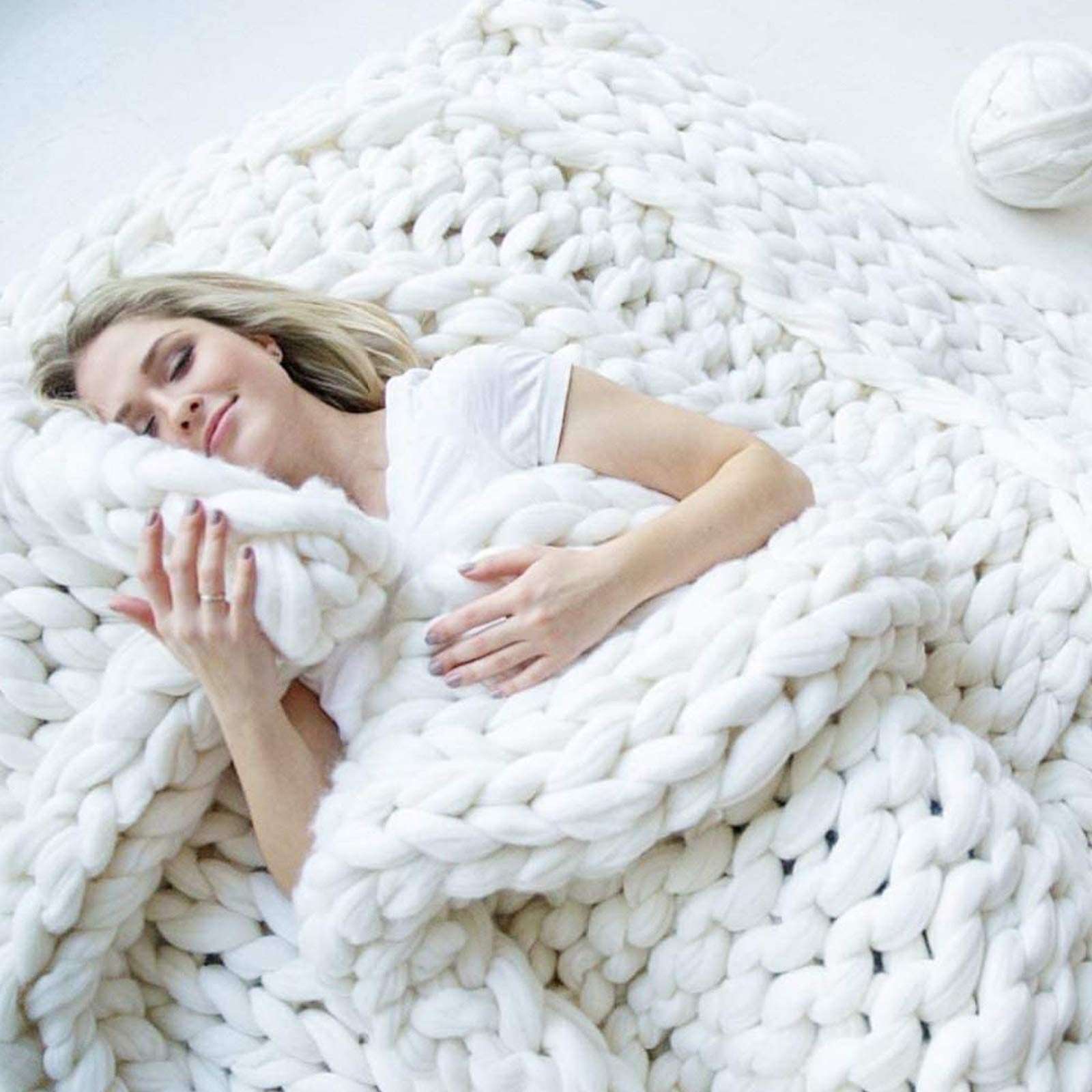 BWBG Handmade Chunky Knit Blanket - White Oversized Weighted Throw for Sofa & Bed (20x20'') | Soft Cozy Home Decor | Perfect for Winter Nights & Relaxation