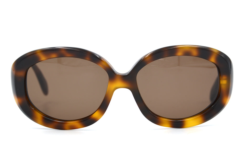 Paramour by Oliver Peoples Limited Edition Sunglasses – Stylish UV Protection for Outdoor Activities & Fashion