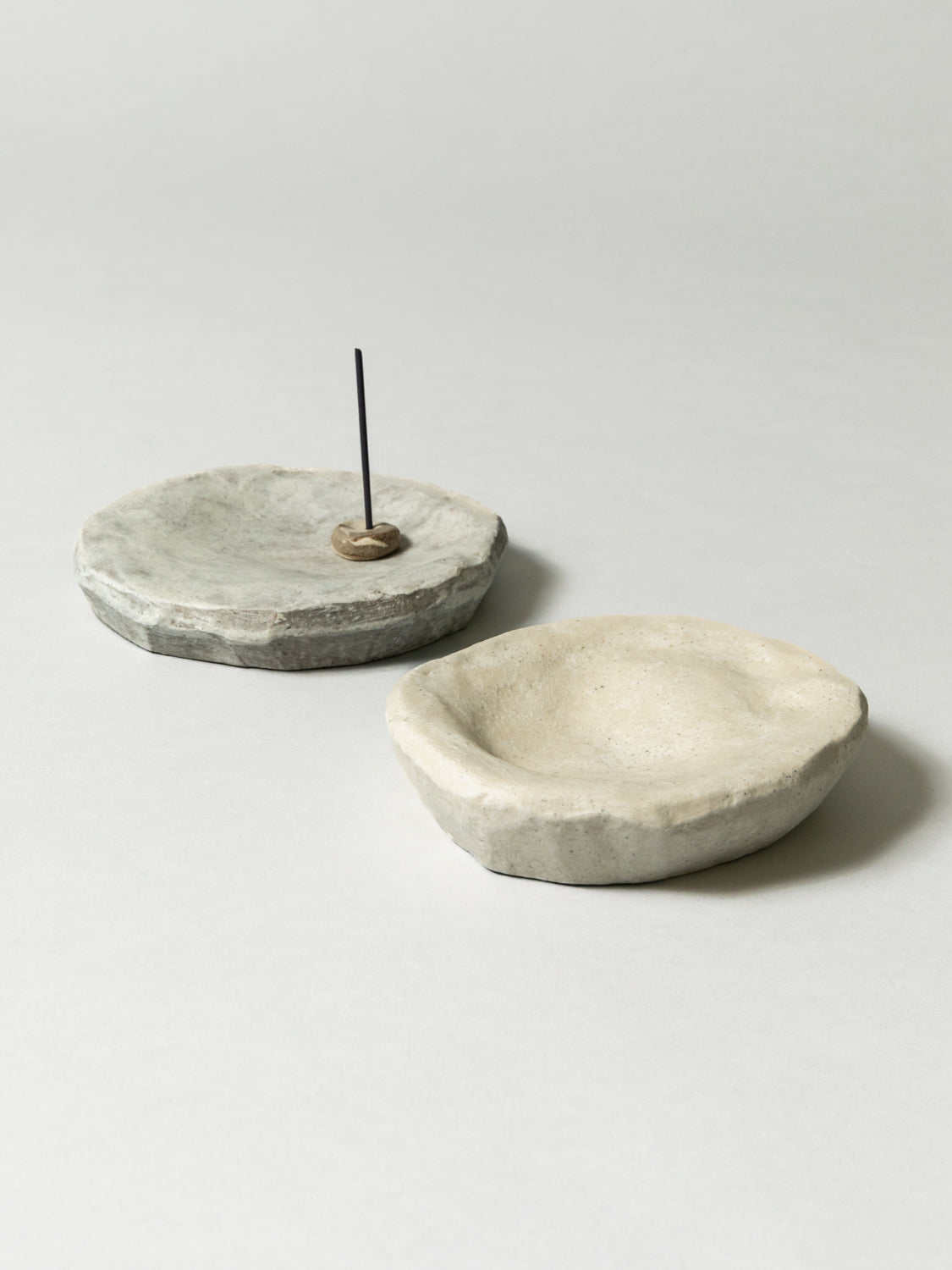 Premium M. Isojima Handcrafted Ceramic Dish Set - Elegant Japanese Tableware for Dining, Serving & Home Decor - Perfect for Restaurants, Dinner Parties & Gift Giving