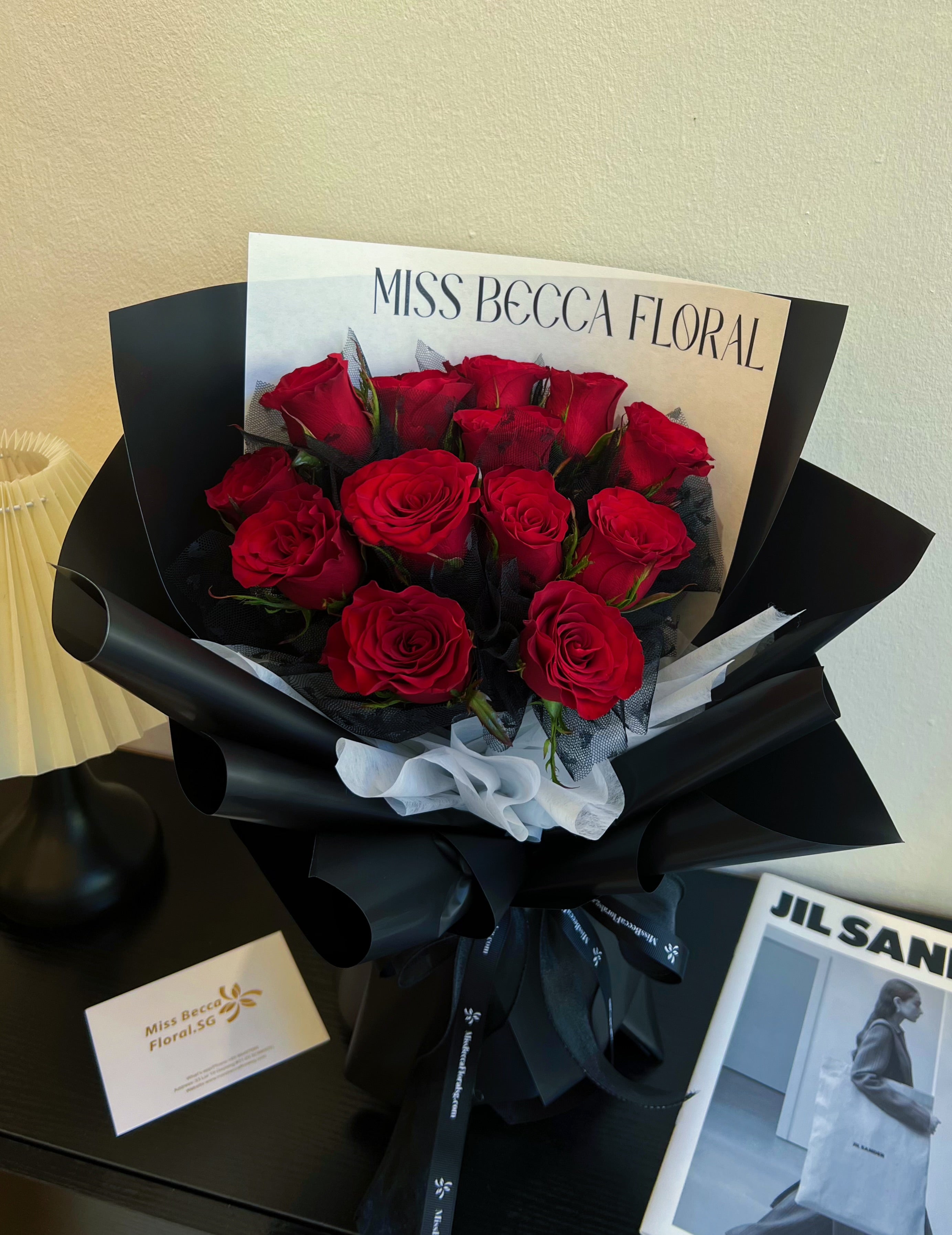 Fresh Red Rose Bouquet with Classic Black Wrapping - Perfect for Valentine's Day, Anniversaries & Romantic Gifts