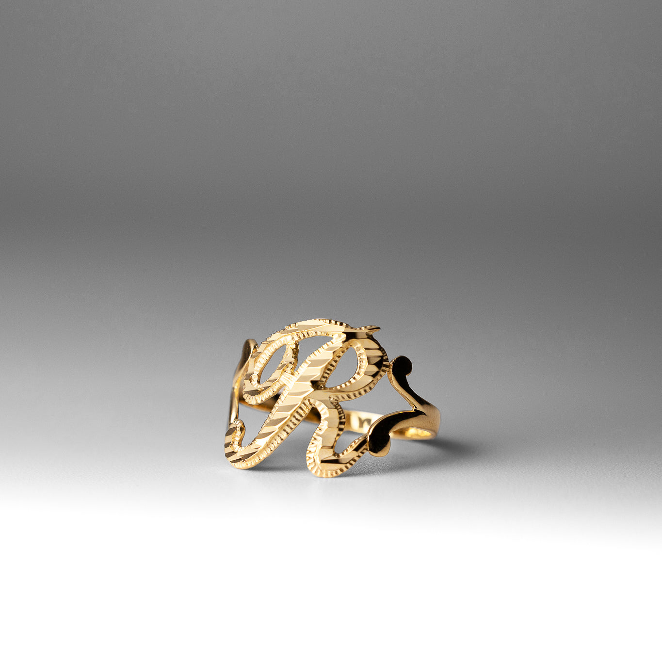 14K Gold Cursive Initial R Ring for Women - Personalized Monogram Letter Ring - Elegant Dainty Jewelry Gift for Her - Perfect for Birthdays, Anniversaries & Everyday Wear