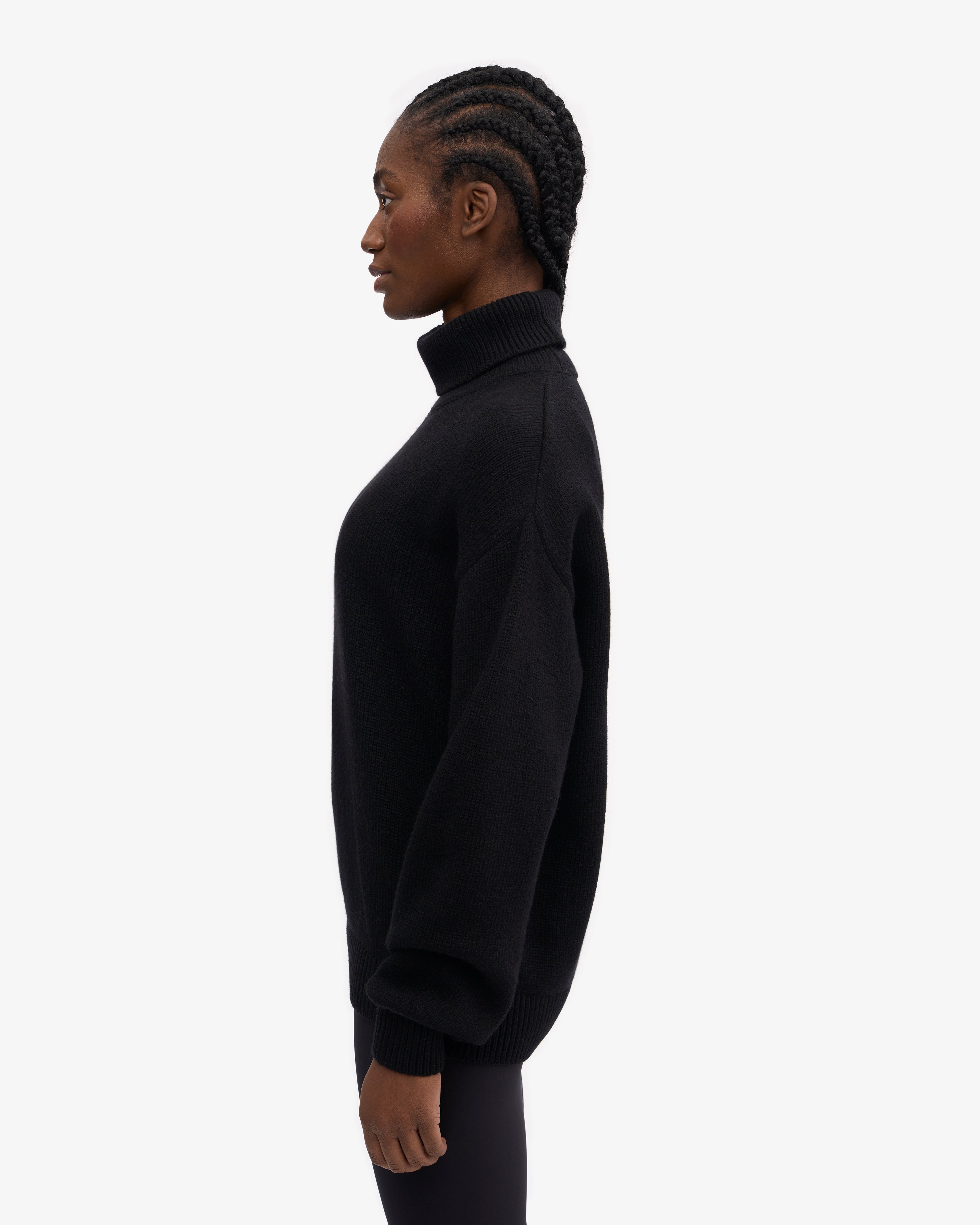 Premium Merino Wool Turtleneck Sweater for Women & Men - Ultra Soft Thermal Winter Pullover - Deep Black - Perfect for Cold Weather, Office Wear & Outdoor Activities