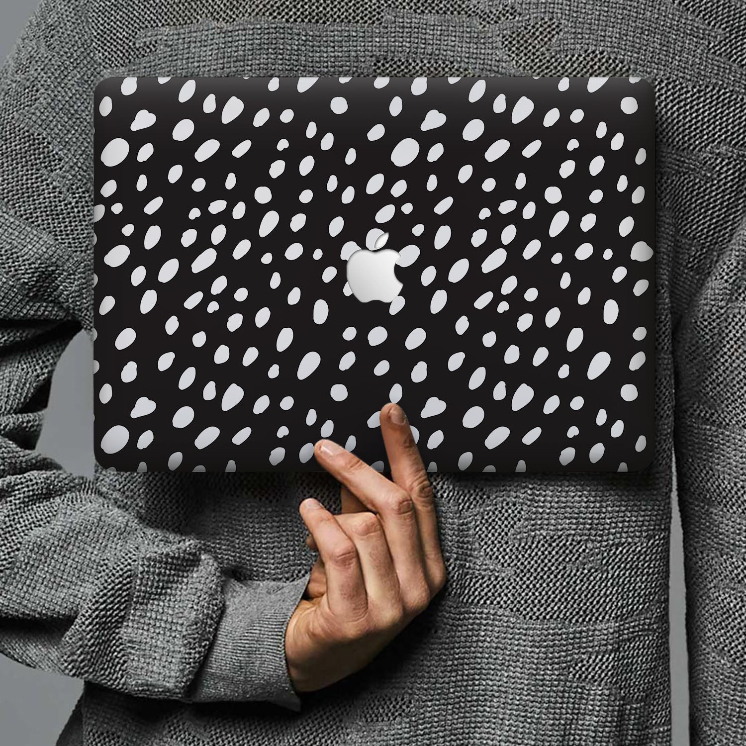 Premium MacBook Pro/Air Protective Case with Stylish Polka Dot Design - Durable Scratch-Resistant Cover for Work, Travel & School