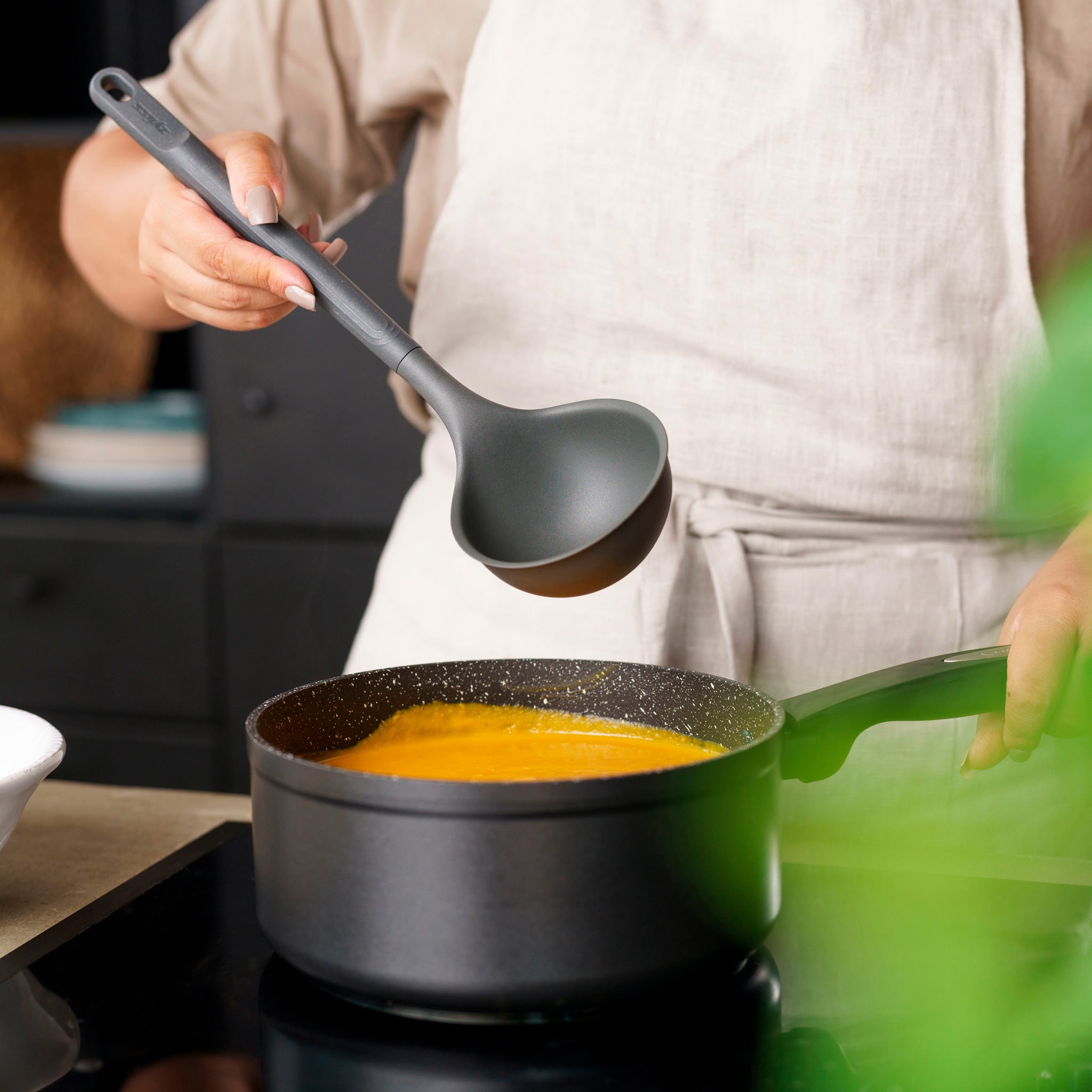 Stainless Steel Soup Ladle - Durable Kitchen Ladle for Serving Soup, Stew, and Pasta - Perfect for Cooking, Serving, and Meal Prep