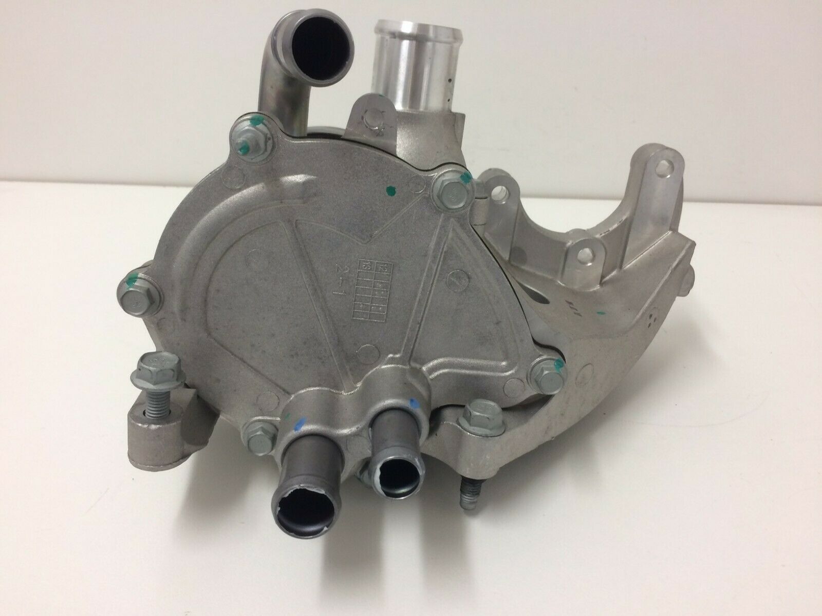 Genuine Holden Cruze Z20D1 2.0L Turbo Diesel Water Pump & Pulley Replacement Part - Perfect for Engine Cooling System Repair & Maintenance