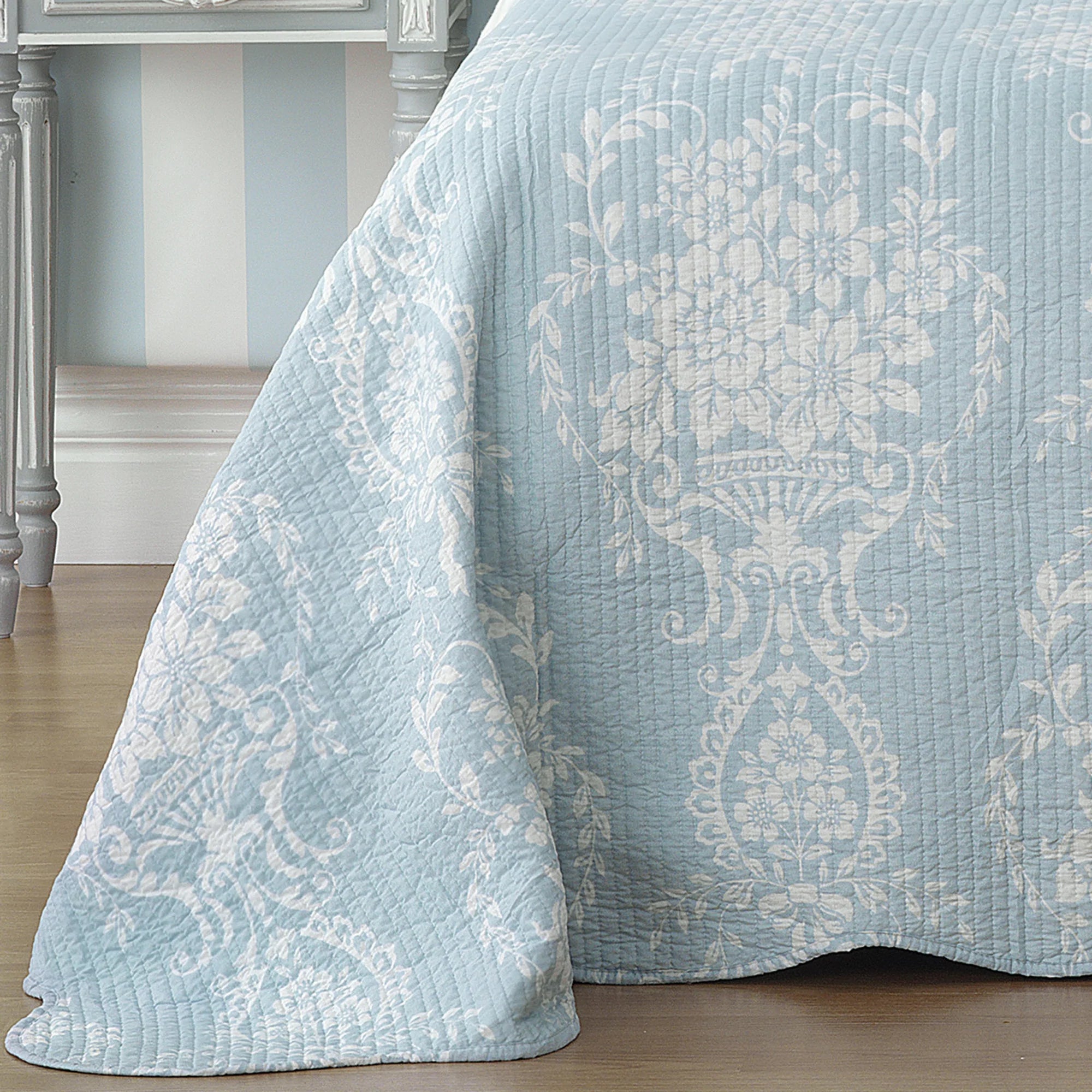 Bianca Florence Blue Bedspread Set - Queen Size Luxury Bedding for Master & Guest Rooms | Soft & Breathable Cotton Coverlet for All Seasons