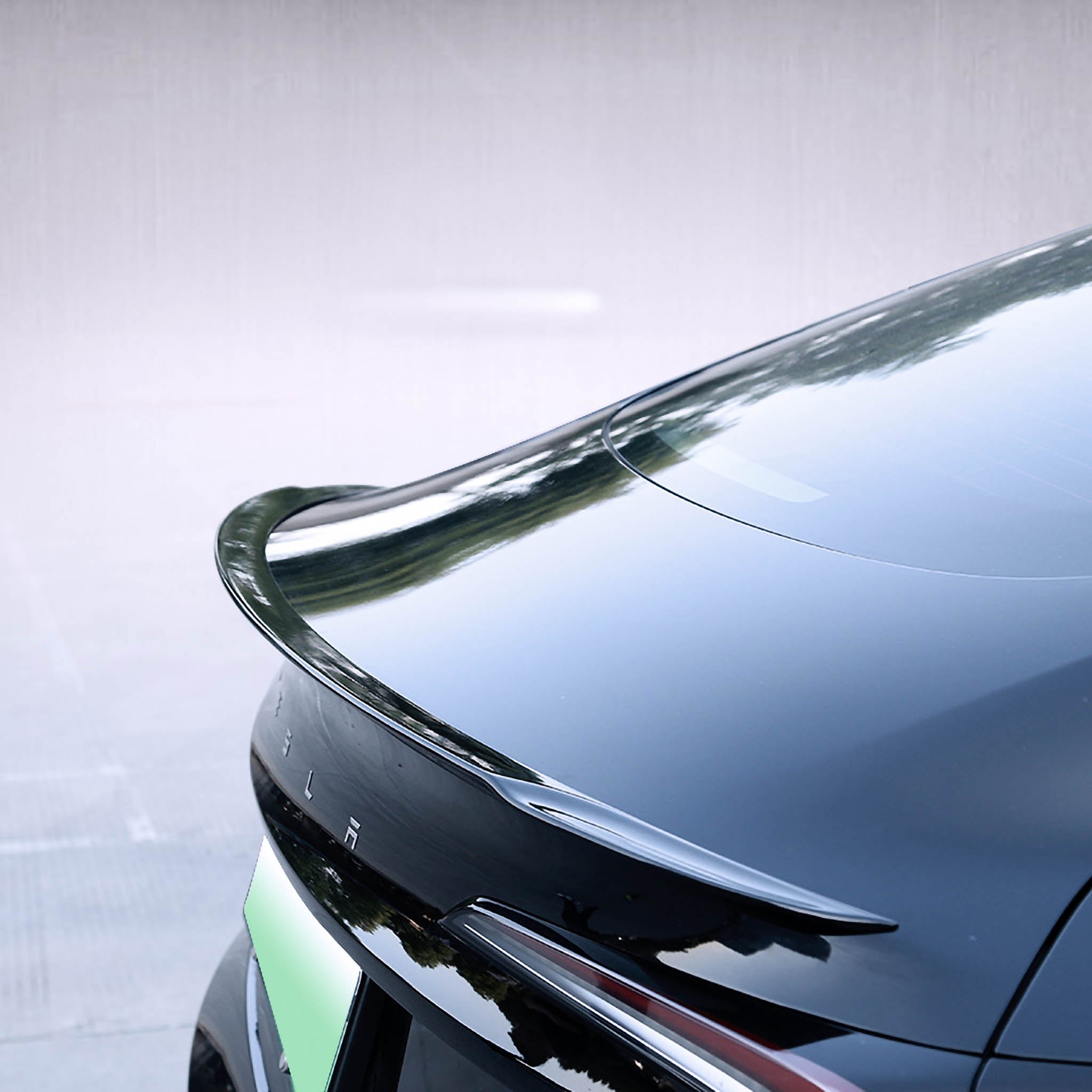 2024+ Tesla Model 3 Highland Performance Style Rear Spoiler - ABS Plastic Car Accessory for Enhanced Aerodynamics & Sporty Look - Perfect for Street Racing & Car Shows