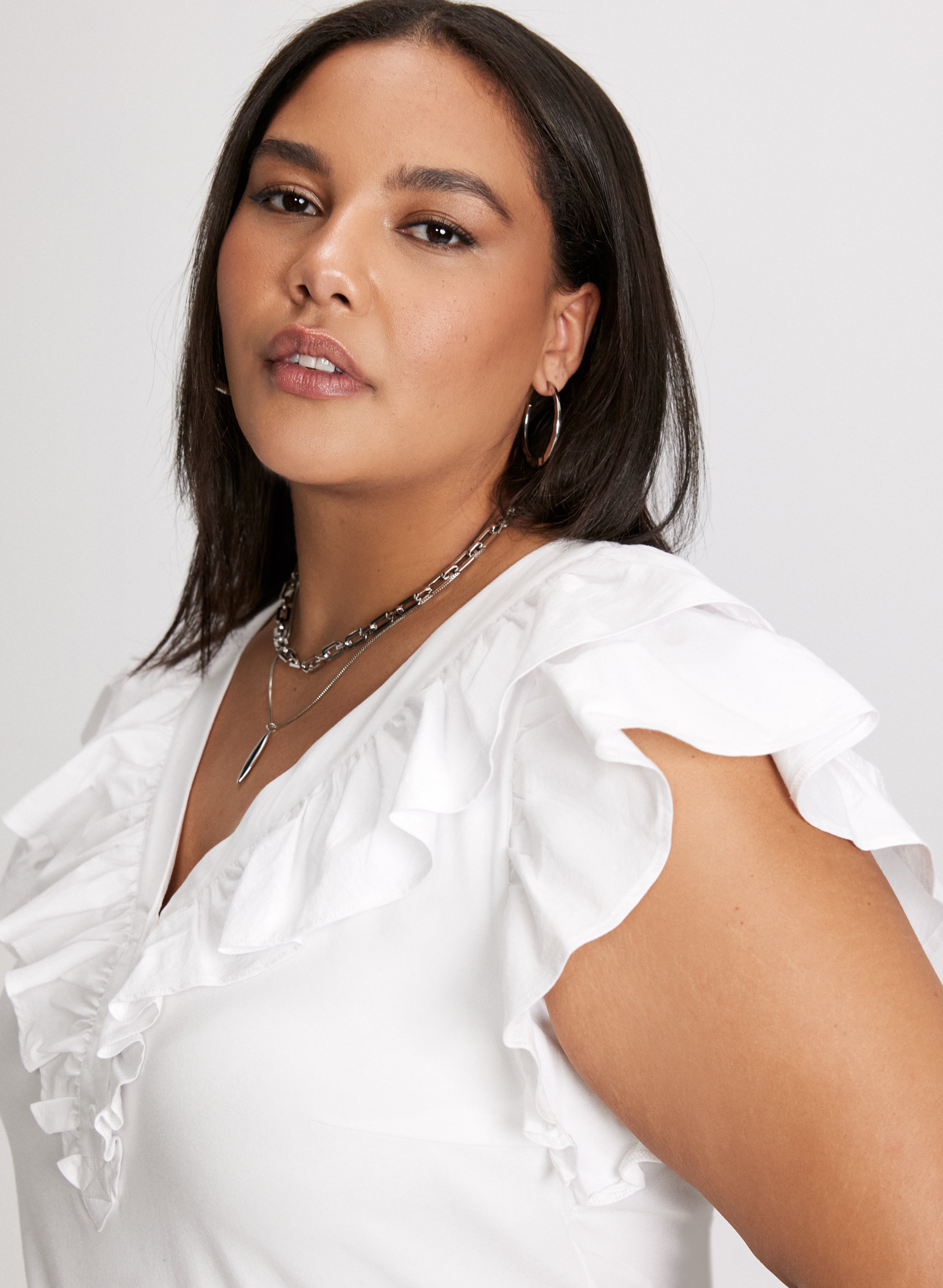 Stylish Ruffle T-Shirt for Women - Trendy Floral Print Blouse - Perfect for Casual Outings & Date Nights