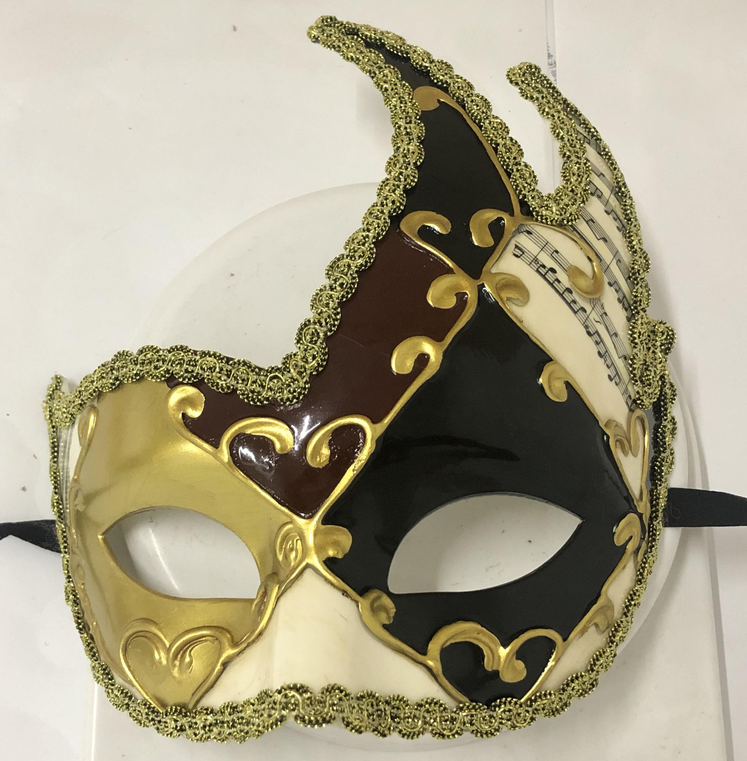 Stylish Men's Venetian Masquerade Mask - Vintage Carnival Costume Mask for Halloween, Cosplay & Mardi Gras Parties - Perfect for Themed Events & Costume Balls