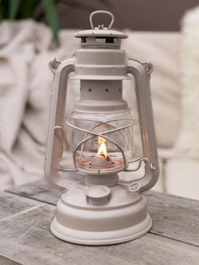 Feuerhand Baby Special 276 Hurricane Lantern - Vintage Outdoor Camping Light for Emergency, Garden, Patio & Power Outages