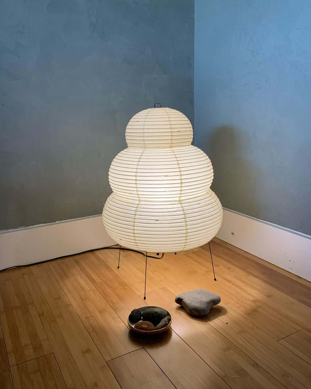Akari Table Lamp - Modern Japanese Paper Light for Living Room, Bedroom & Office - Soft Ambient Lighting for Home Decor & Relaxation