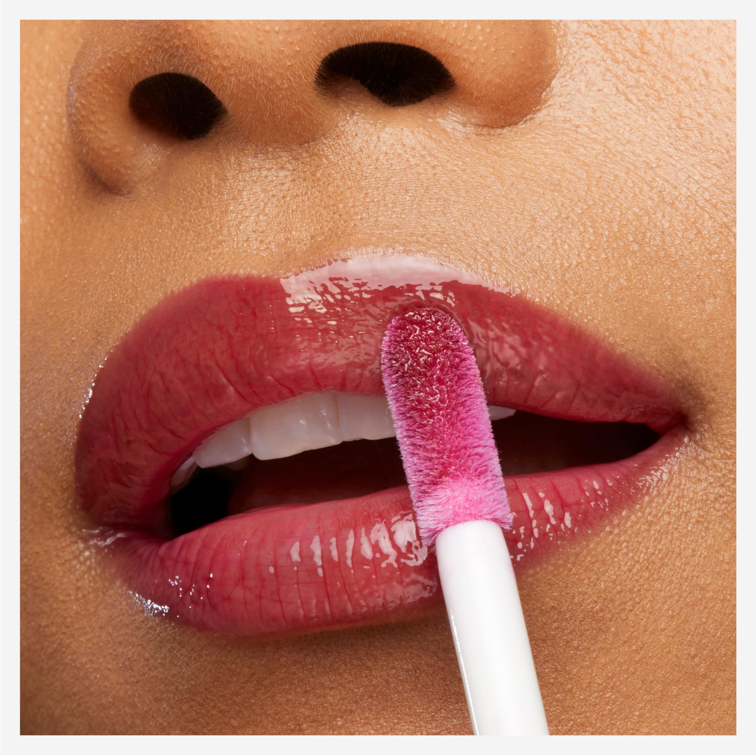 Maybelline New York Lifter Gloss Hydrating Lip Gloss with Hyaluronic Acid - Sweetheart Sheer Red (1 Count) | Plumping & Moisturizing Lip Makeup for Everyday Wear & Special Occasions