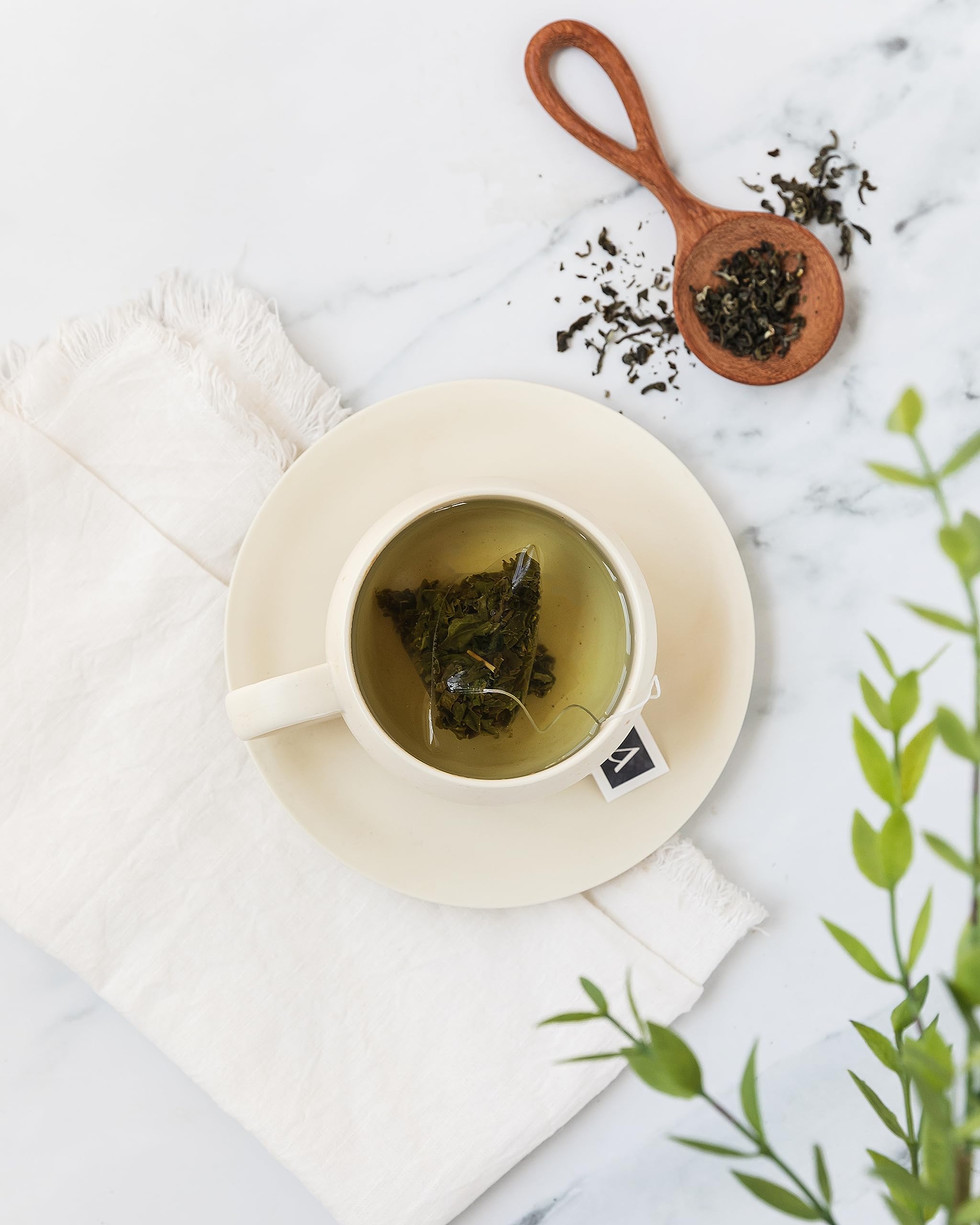Premium Cloud & Mist Green Tea - 24 Pyramid Tea Bags | Lightly Caffeinated Chinese Artisanal Tea | Gift Set for Tea Lovers | Perfect for Relaxation, Meditation & Afternoon Tea Breaks